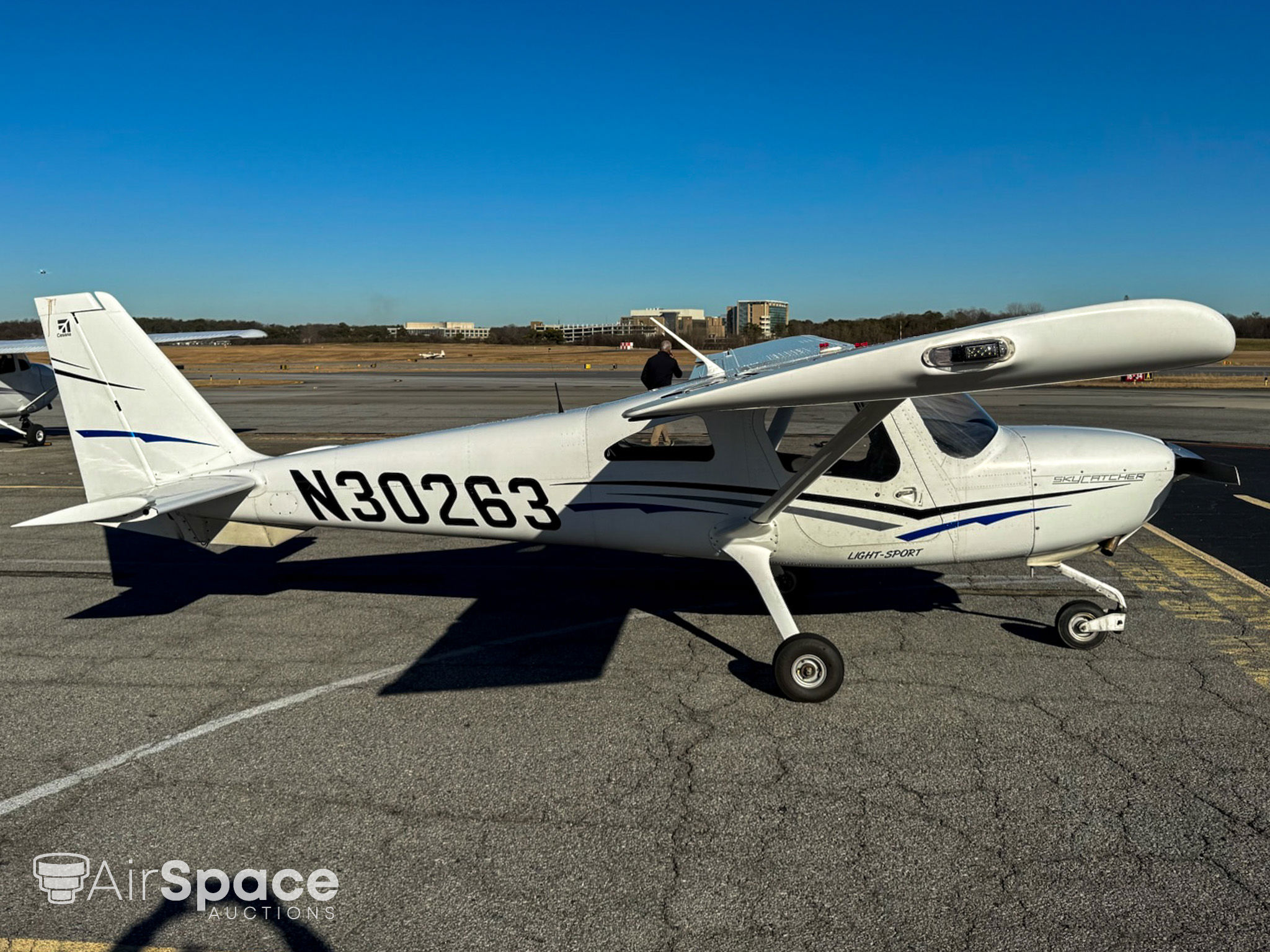 2011 Cessna 162 Skycatcher - Exterior