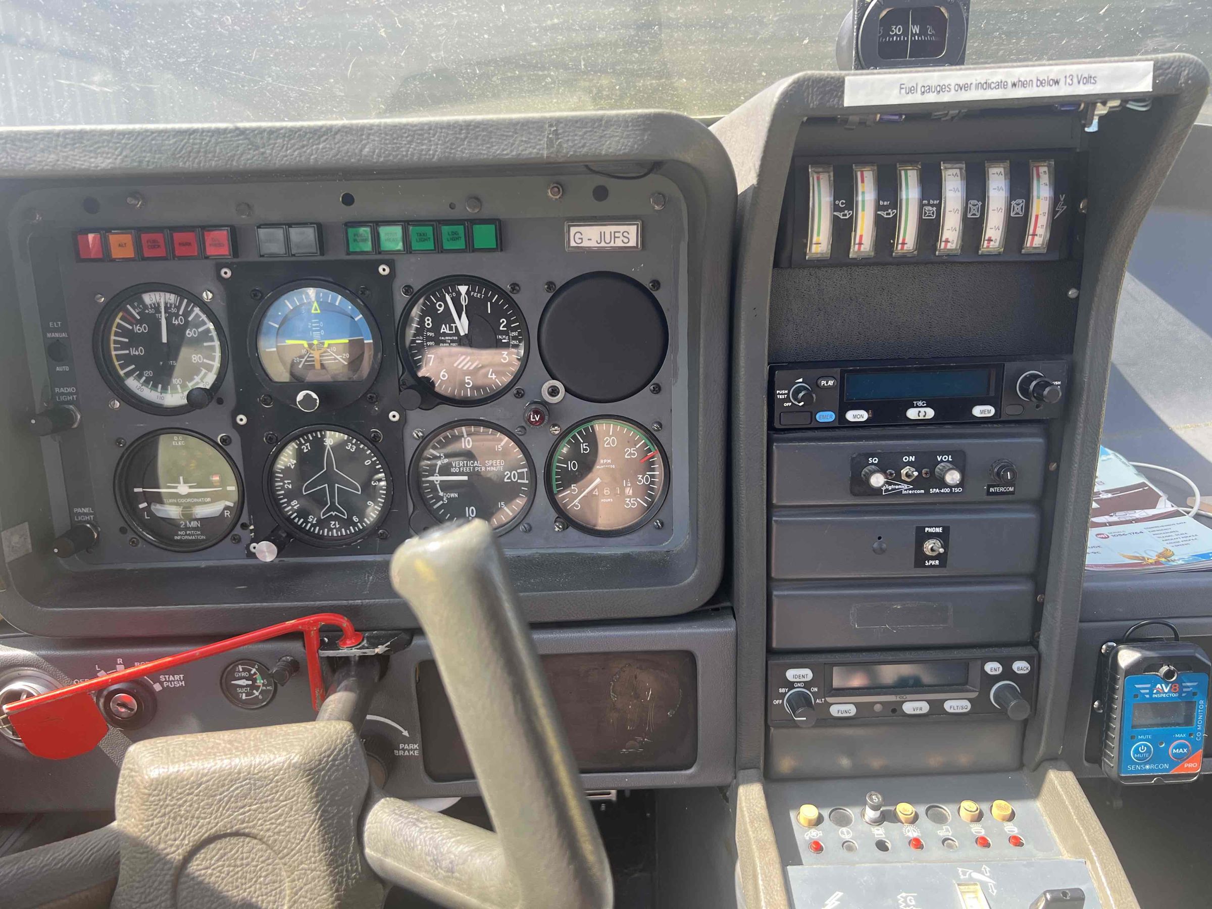 1989 Socata ST-9 Tampico - Interior