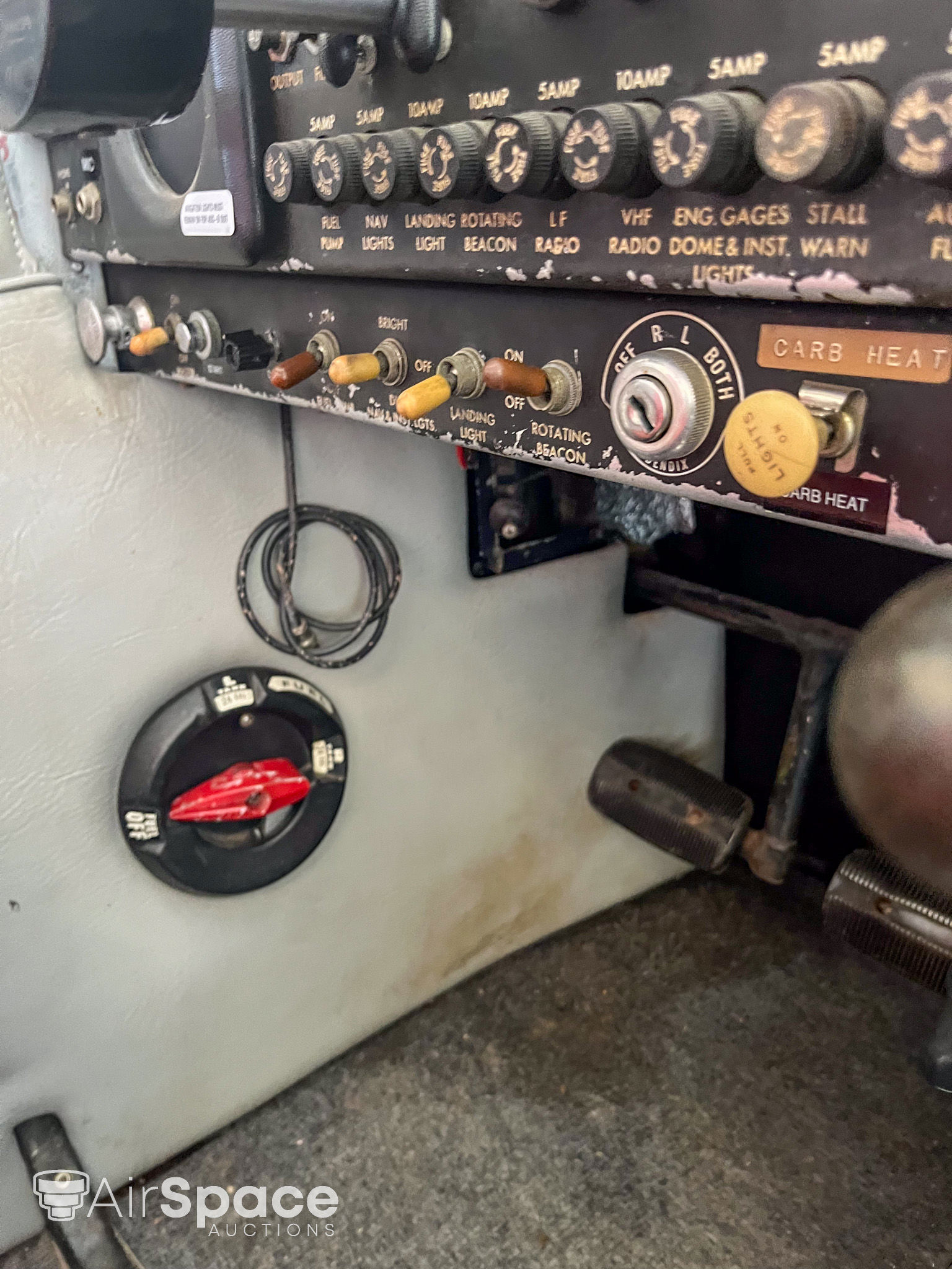 1964 Piper PA-28-140 Cherokee - Interior