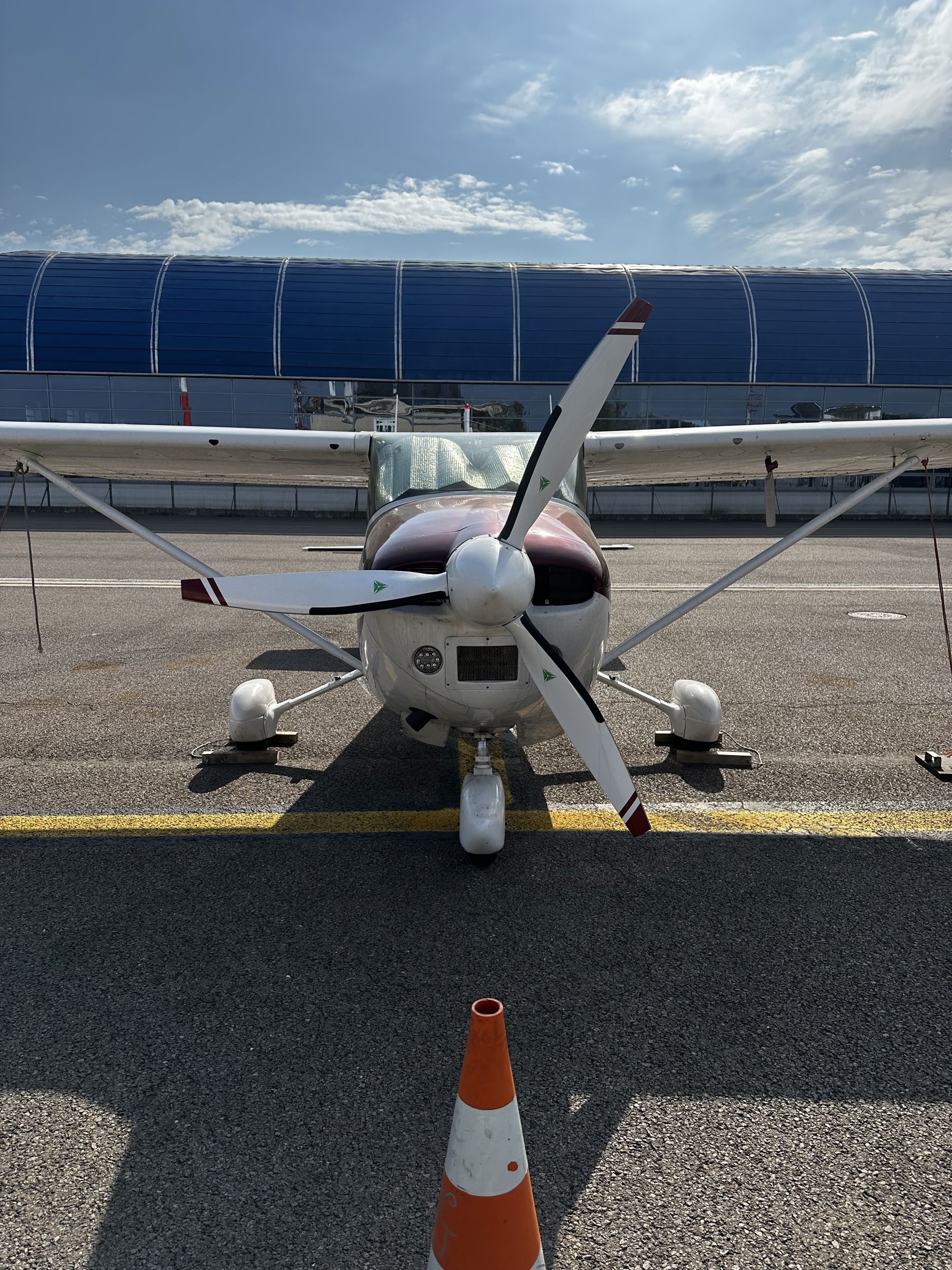 1975 Cessna 182P Skylane - Exterior