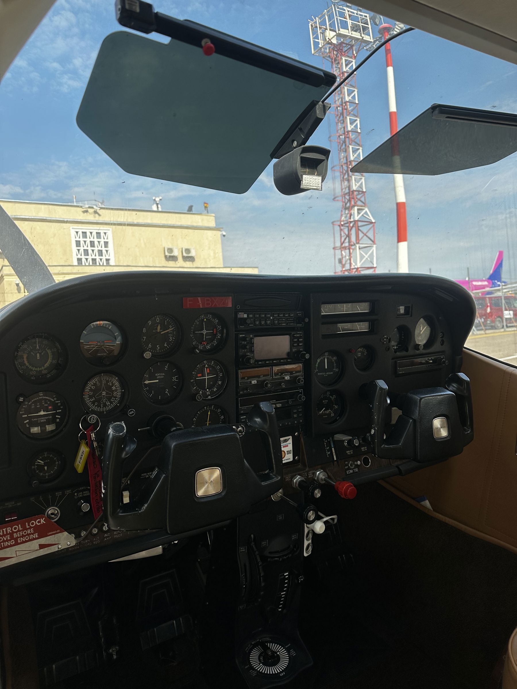 1975 Cessna 182P Skylane - Interior