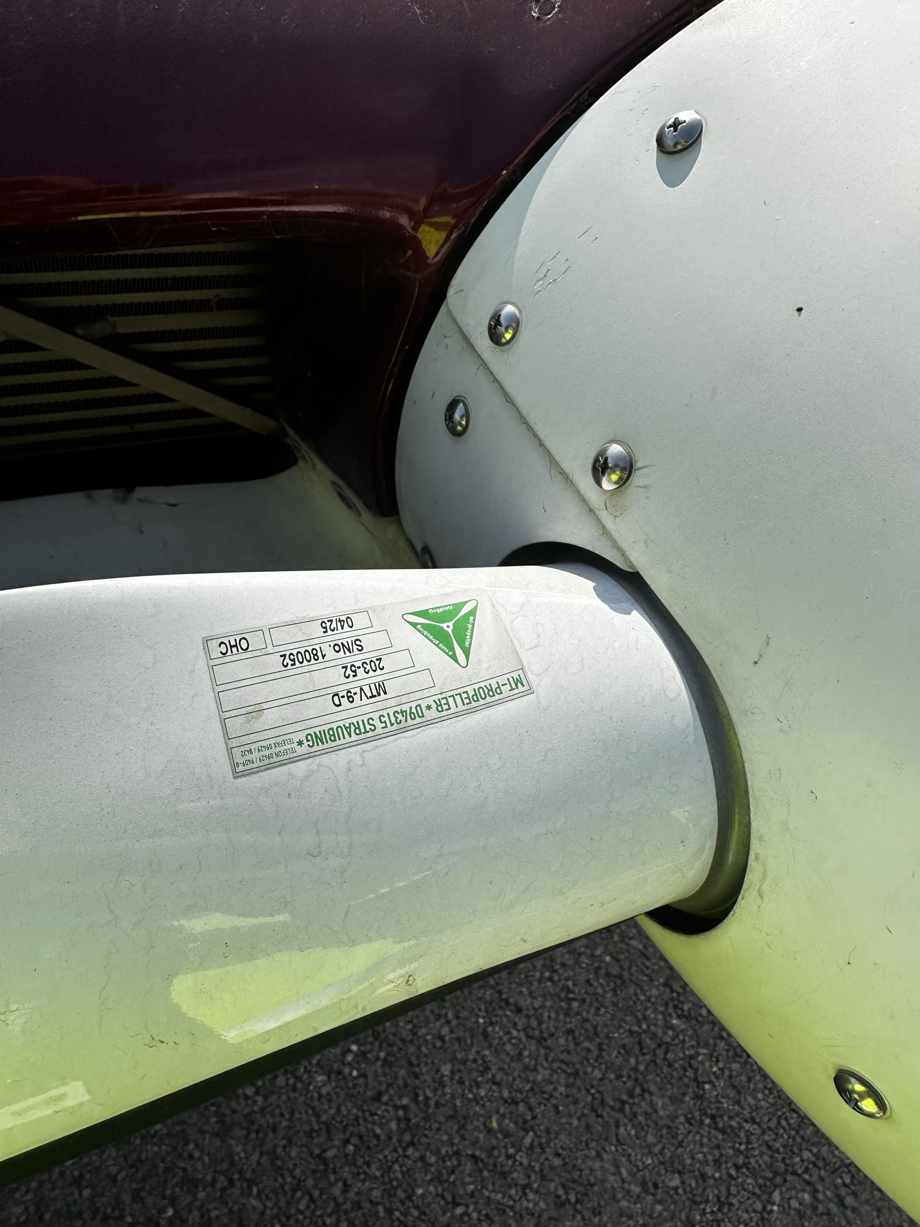 1975 Cessna 182P Skylane - Exterior