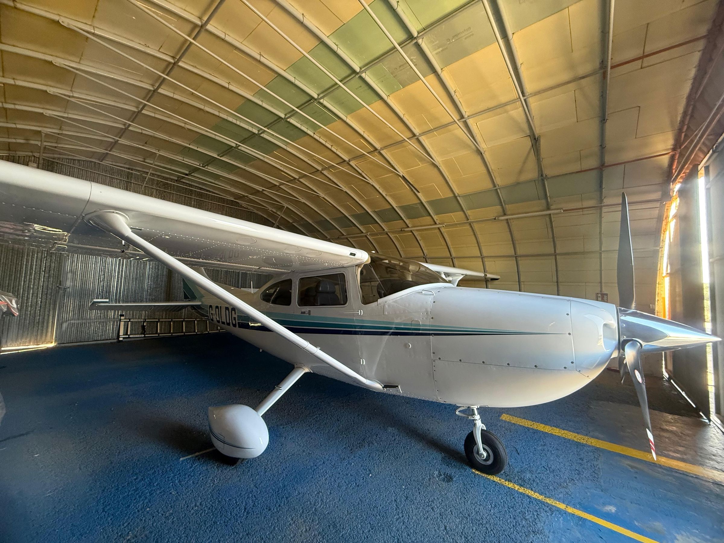 2002 Cessna 182T Skylane - Exterior