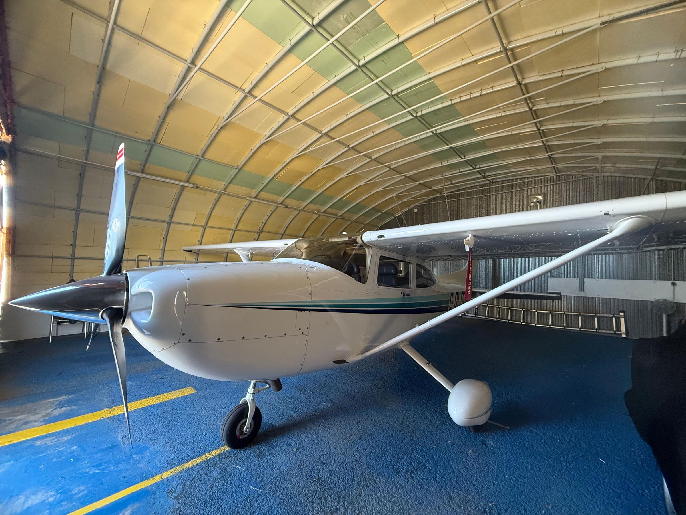 2002 Cessna 182T Skylane - Exterior