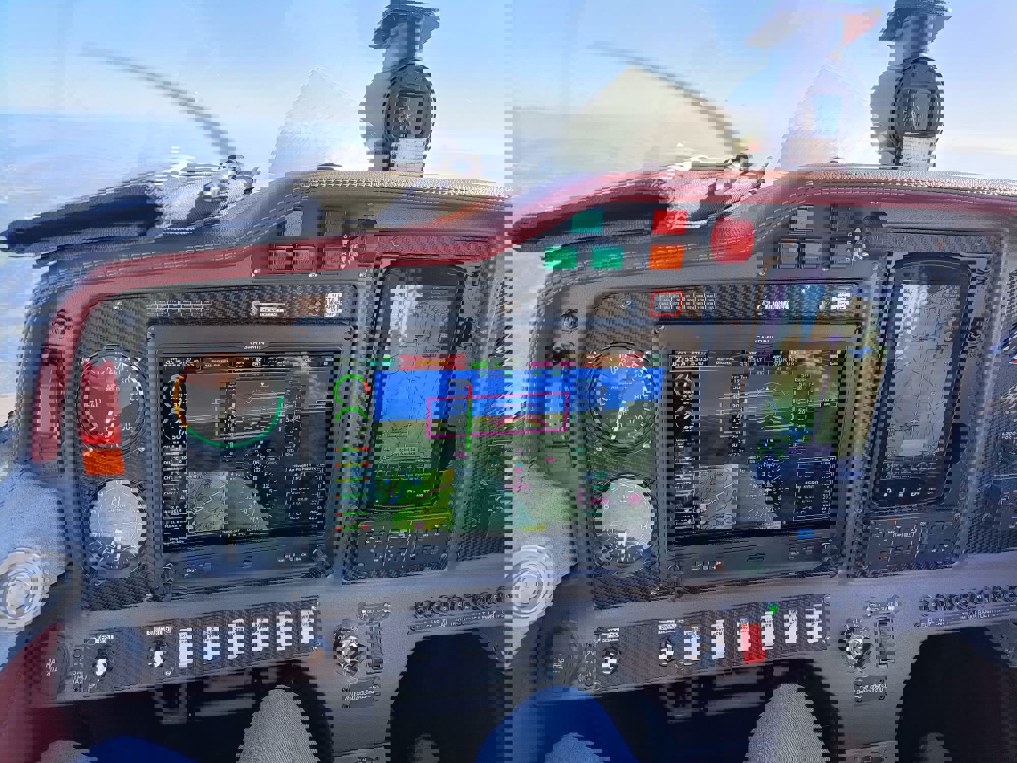 2017 Alpi Aviation Pioneer 400 - Interior