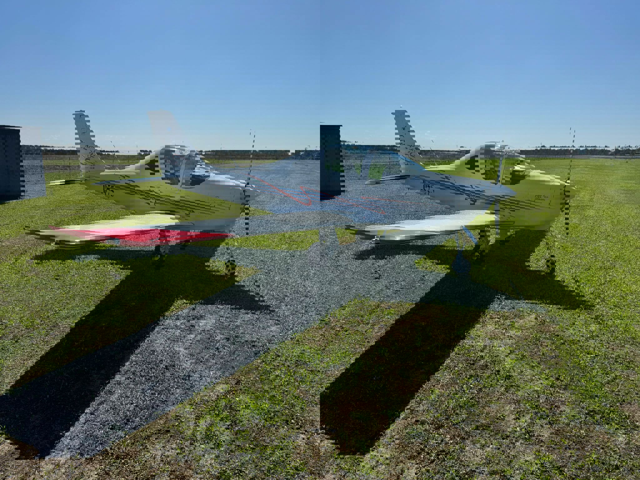2009 Tecnam P2002 RG - Exterior
