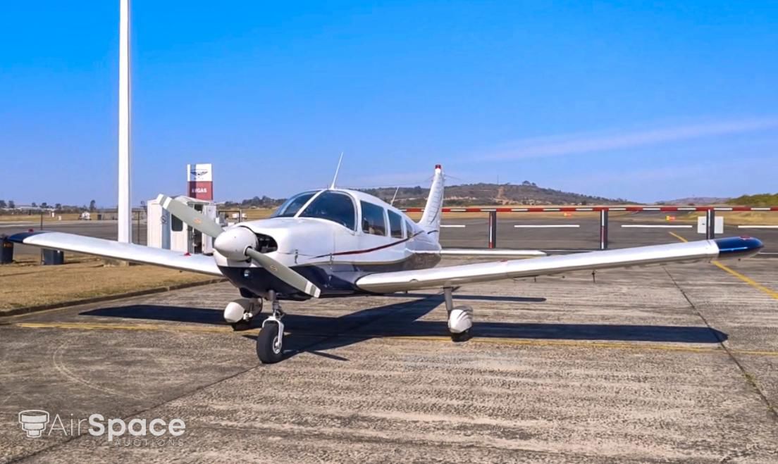 1975 Piper PA-28-235 Cherokee Pathfinder - Exterior