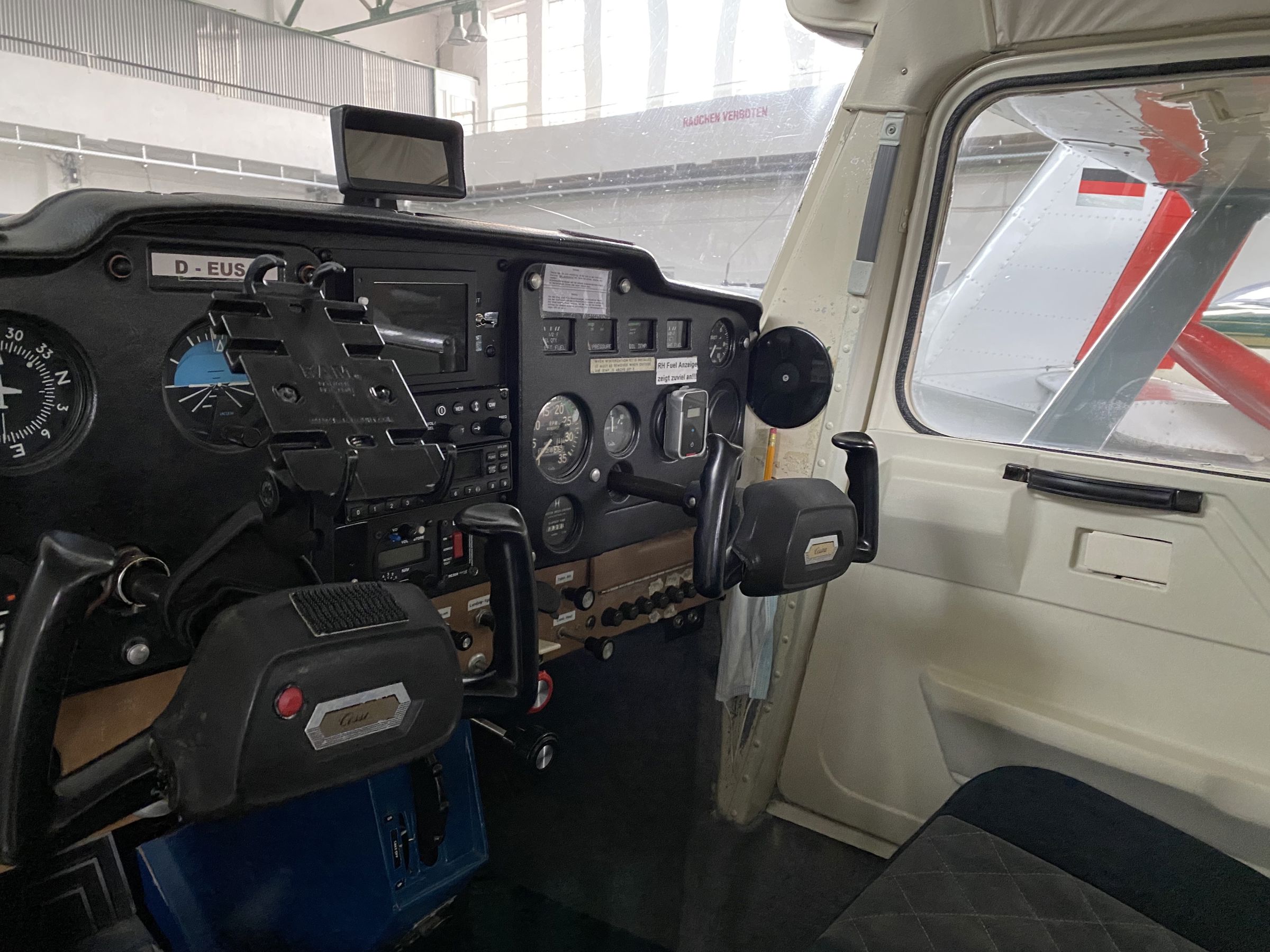 1968 Cessna 150H - Interior