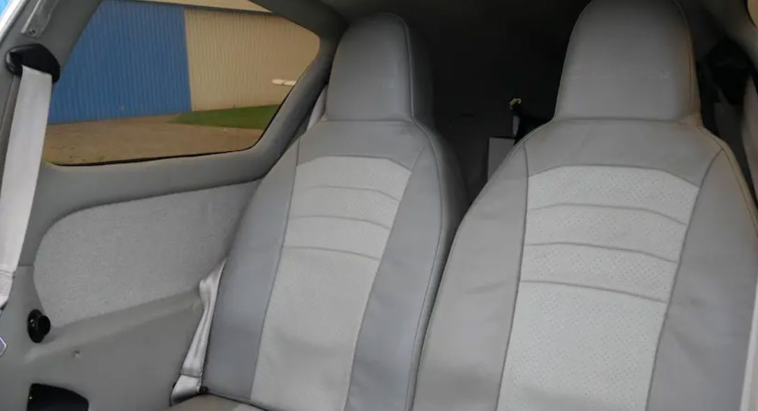 2006 Columbia 400 SL - Interior