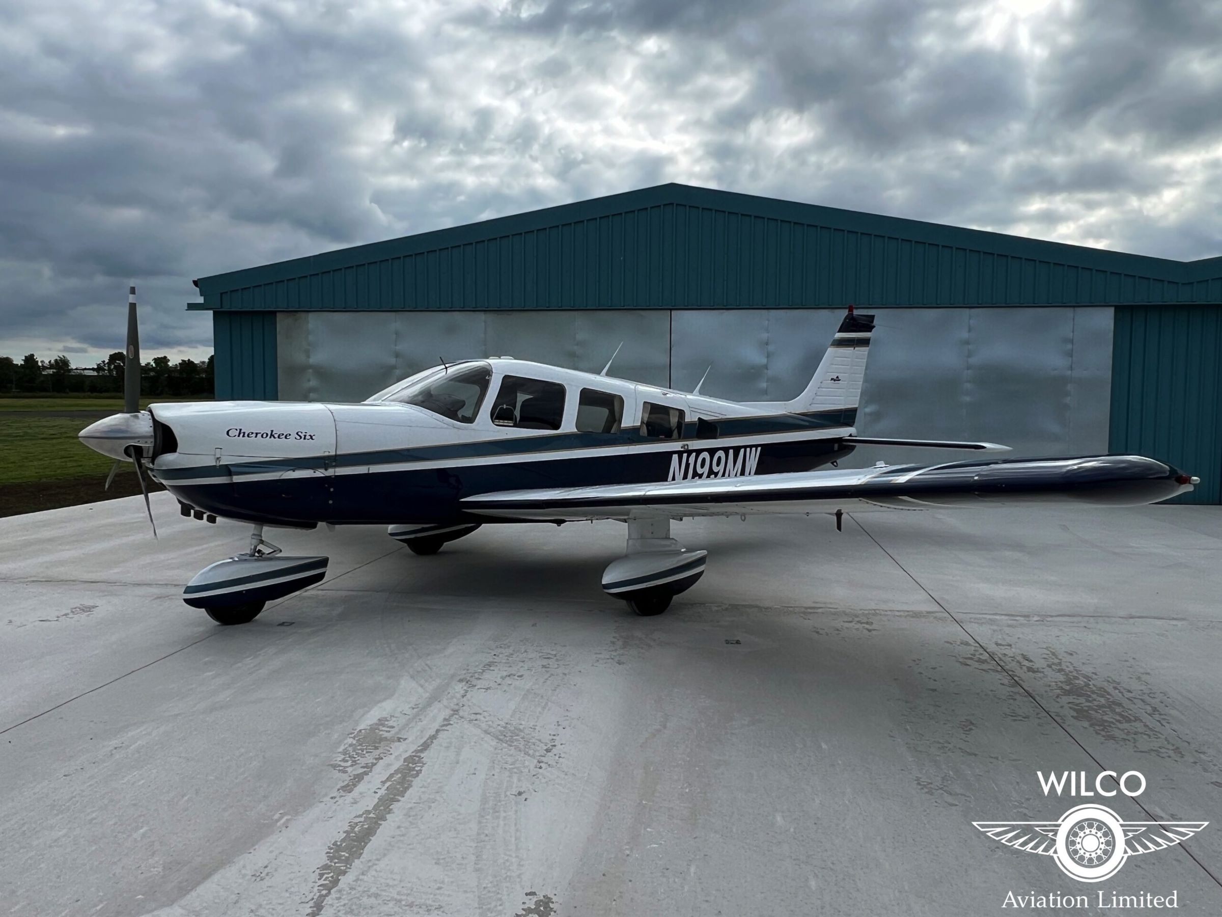 1979 Piper PA-32-300 Cherokee Six - Exterior