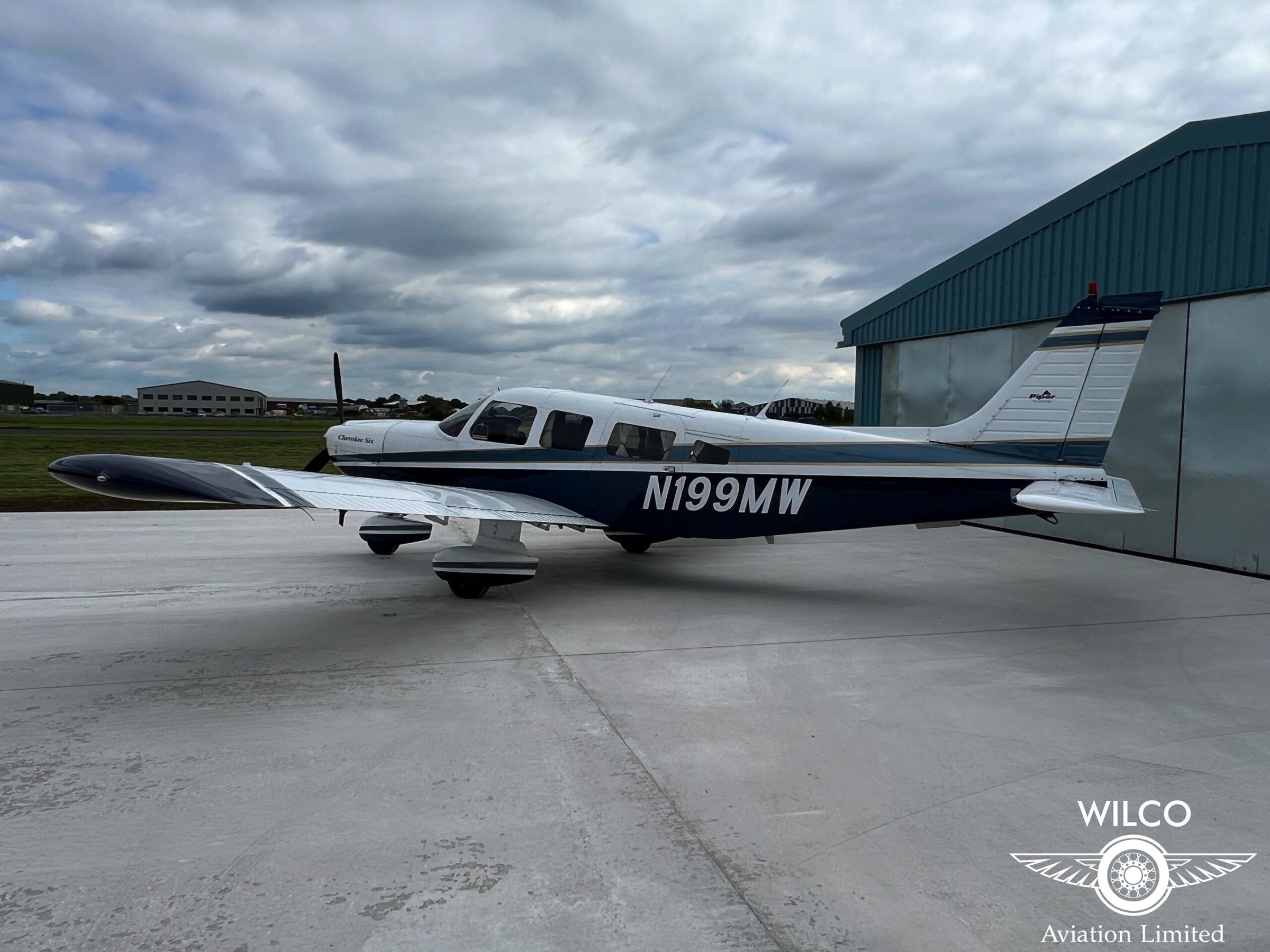 1979 Piper PA-32-300 Cherokee Six - Exterior