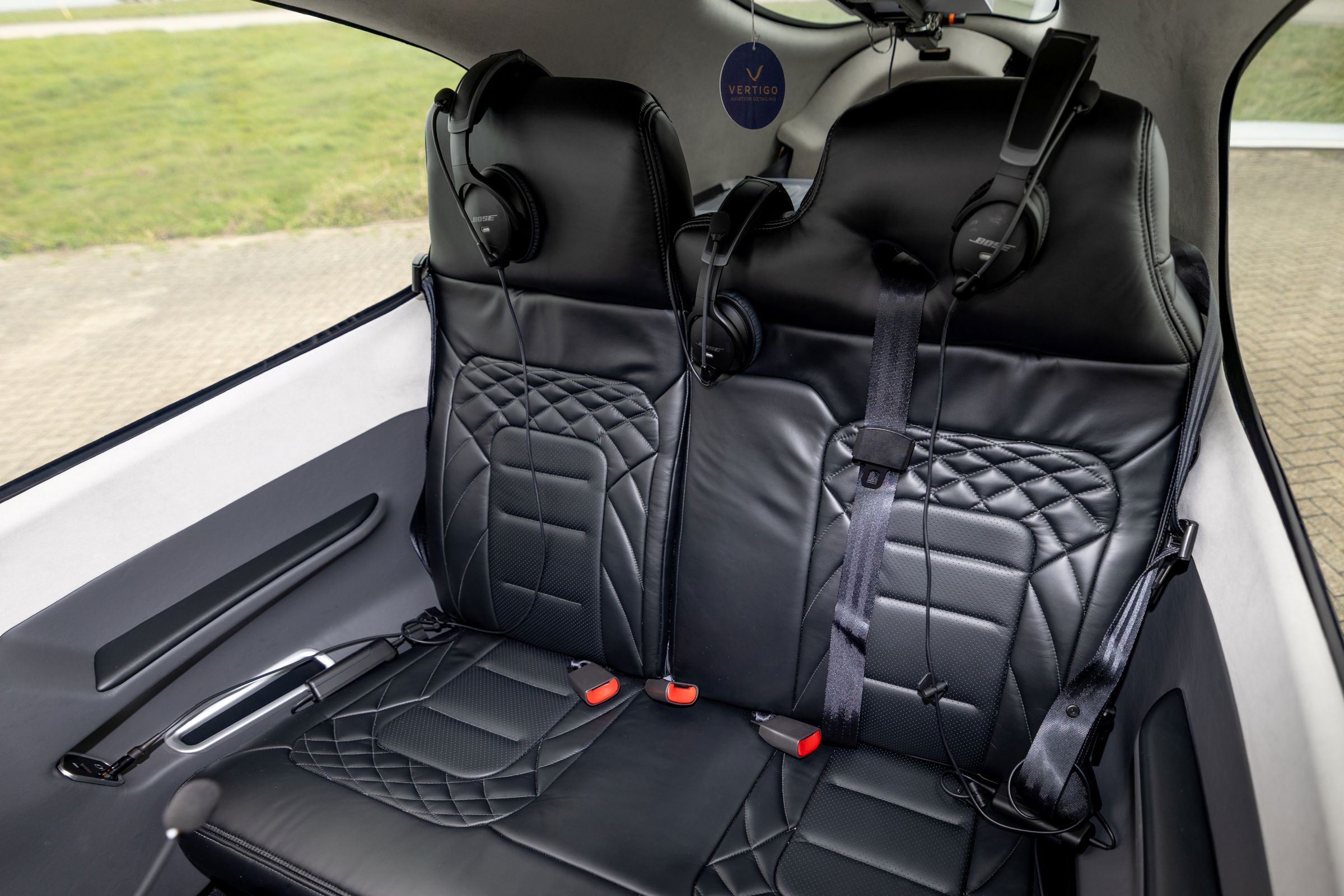 2025 Cirrus SR22T - Interior