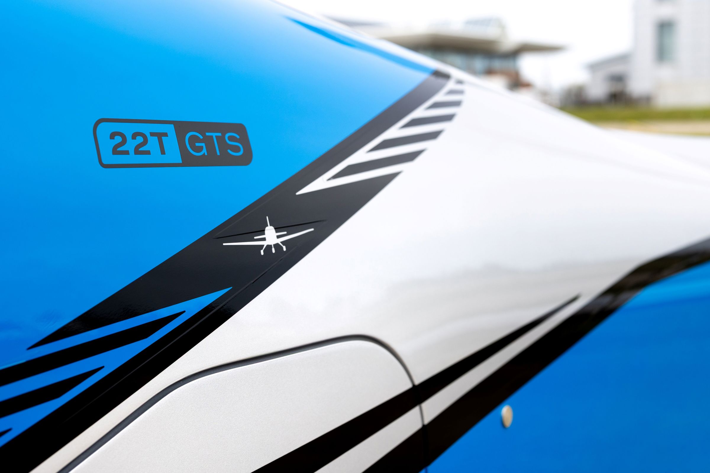 2025 Cirrus SR22T - Exterior