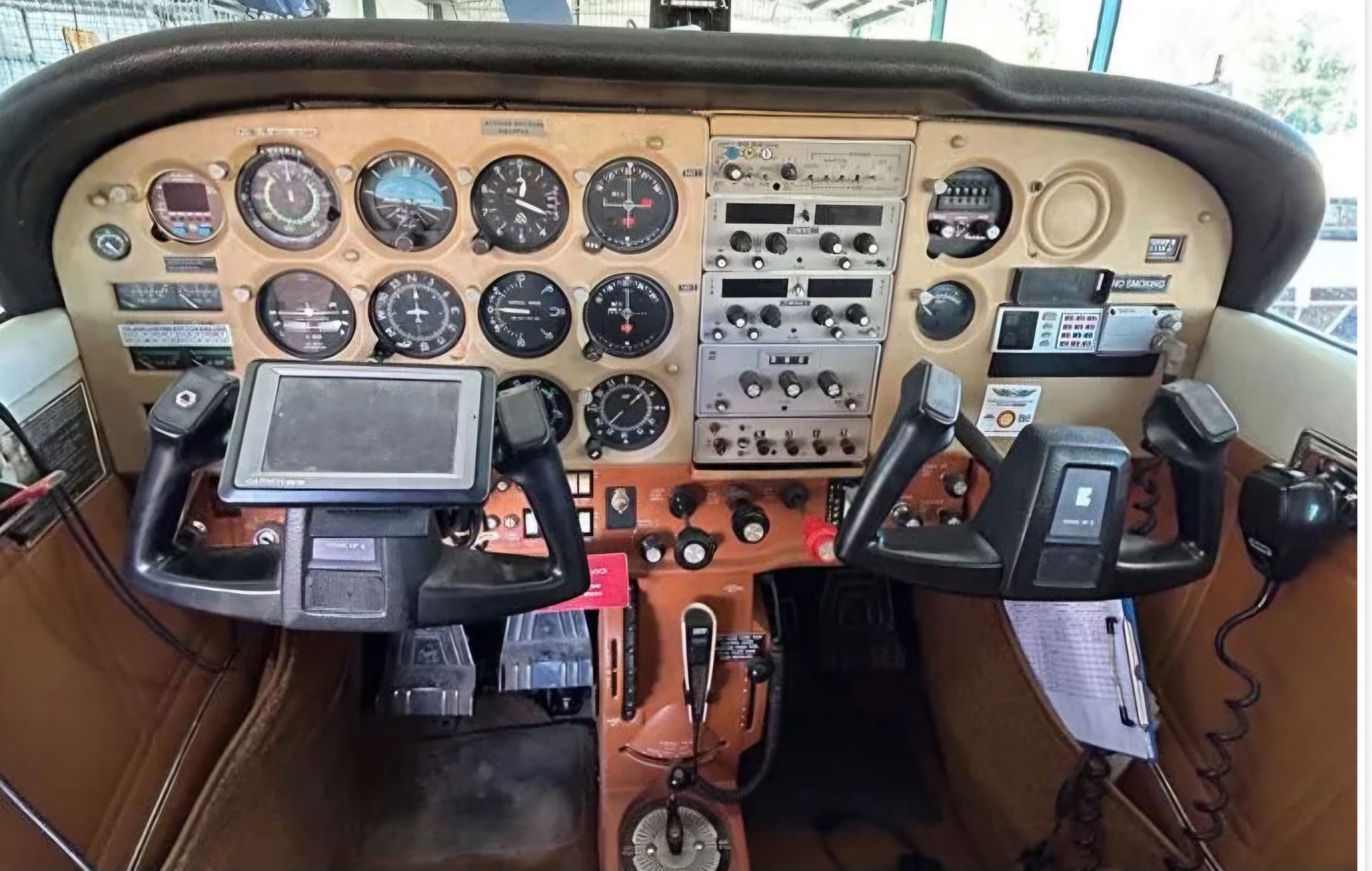 1979 Cessna (Reims) F172K - Interior