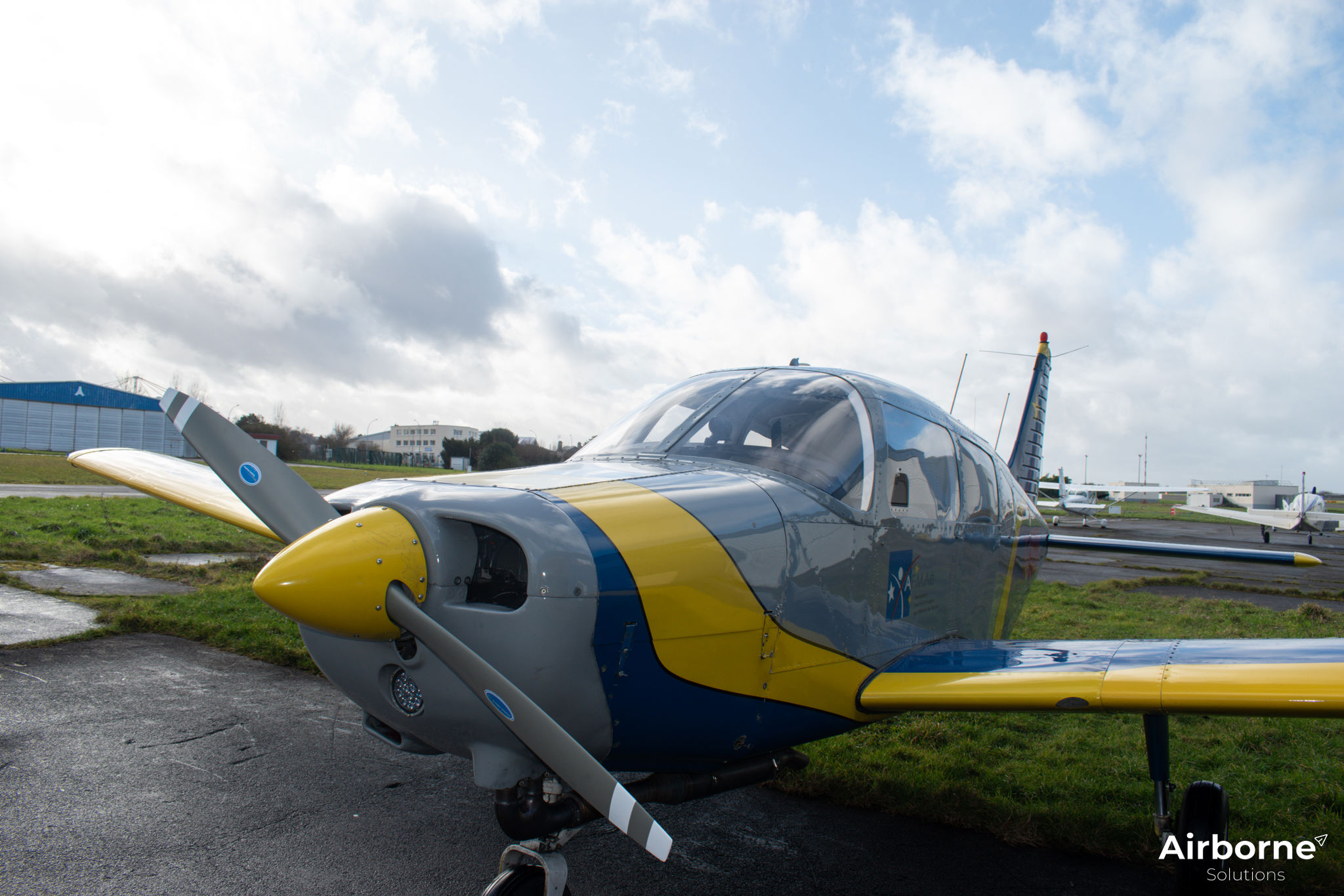 1975 Piper PA-28-151 Cherokee Warrior - Exterior