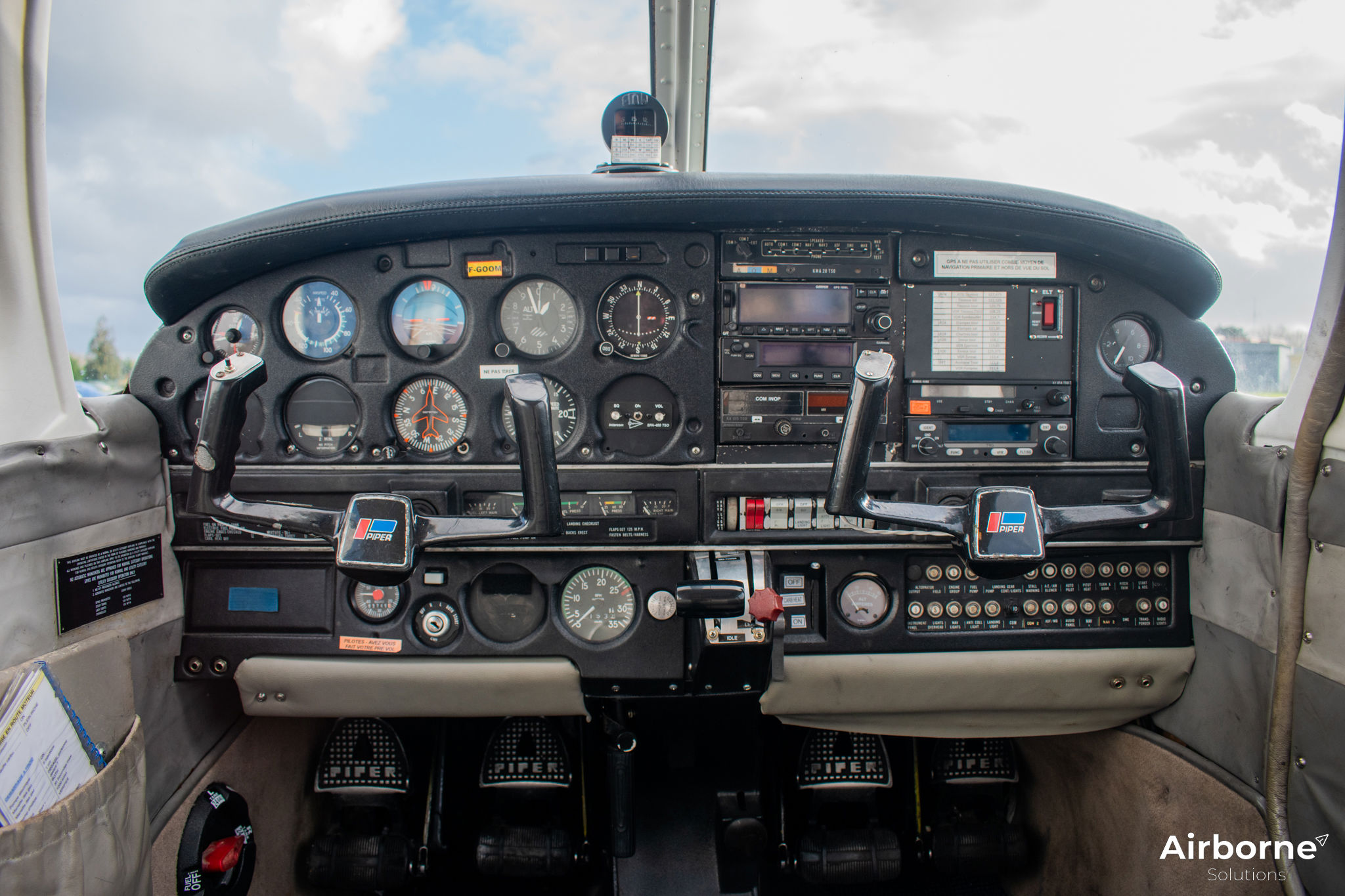 1975 Piper PA-28-151 Cherokee Warrior - Interior