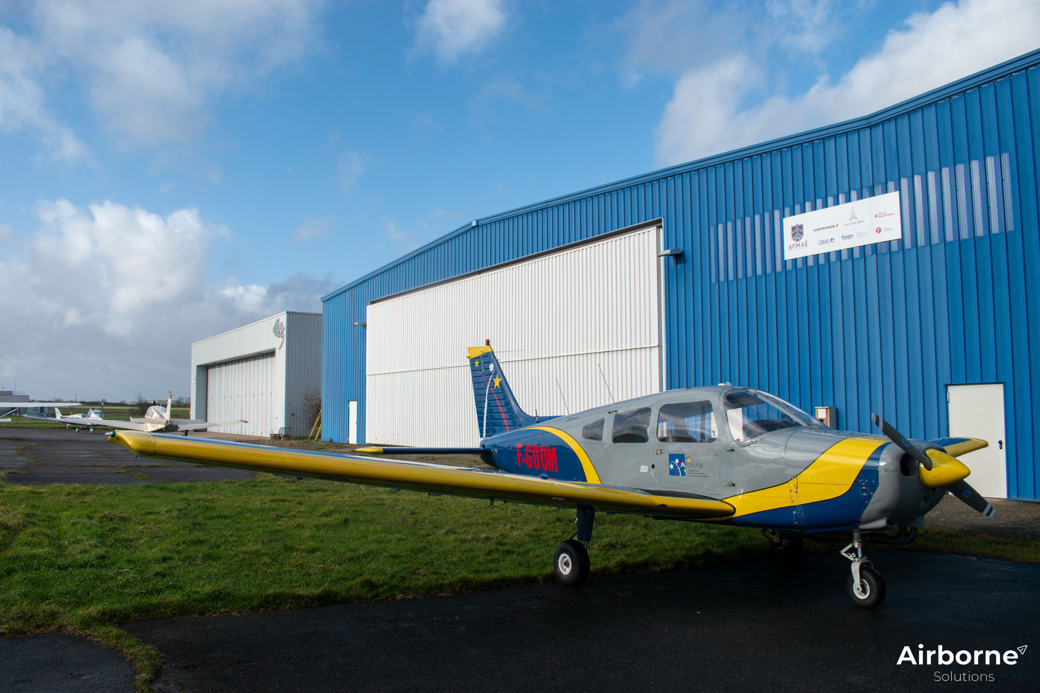 1975 Piper PA-28-151 Cherokee Warrior - Exterior