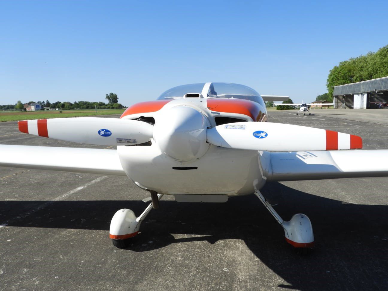 1981 Grob G 109 - Exterior