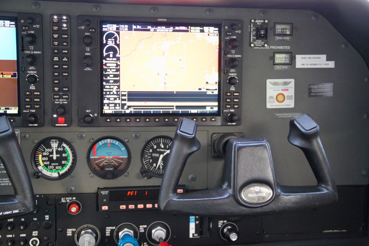 2006 Cessna 182T Skylane - Interior