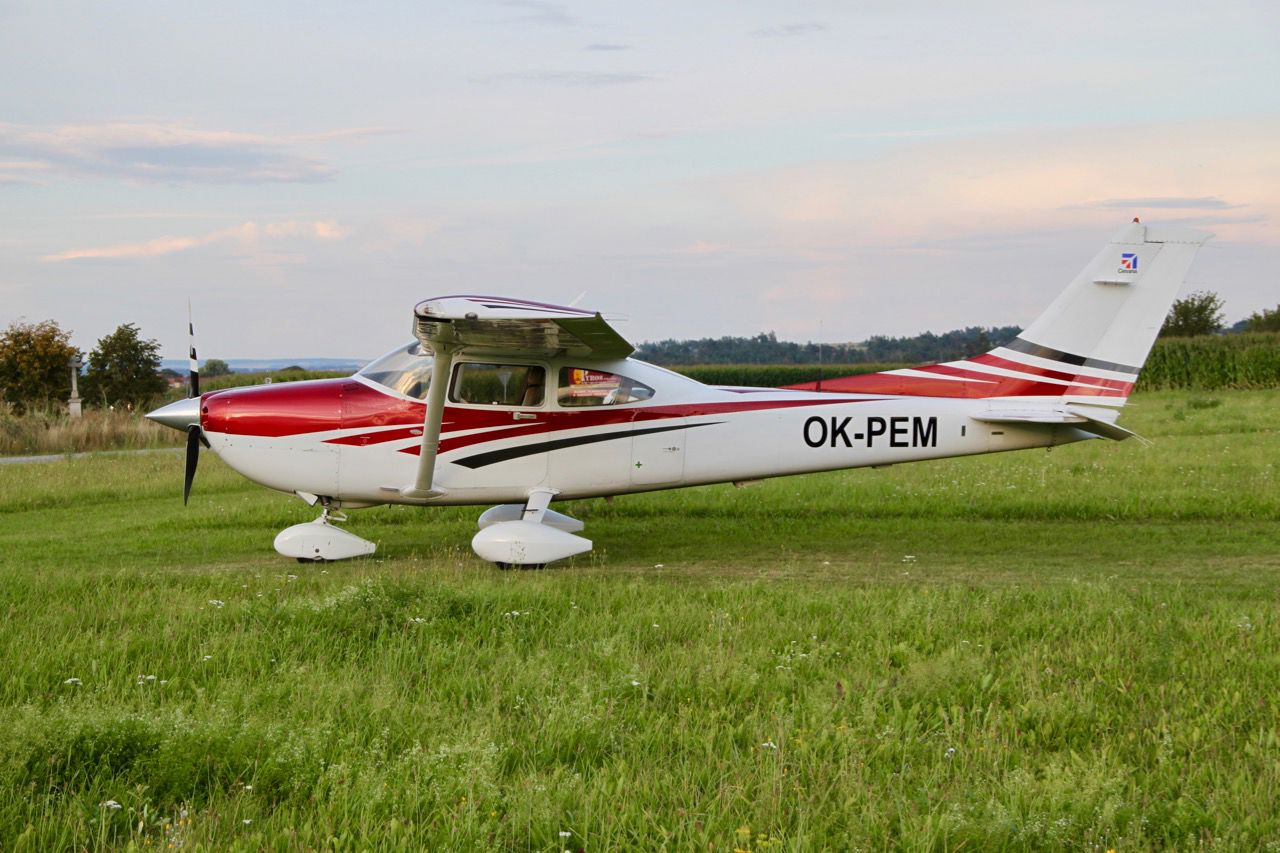 2006 Cessna 182T Skylane