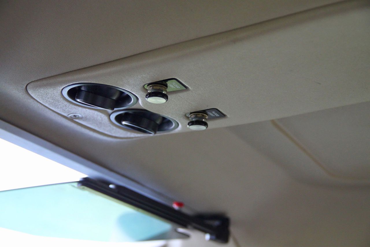 2006 Cessna 182T Skylane - Interior