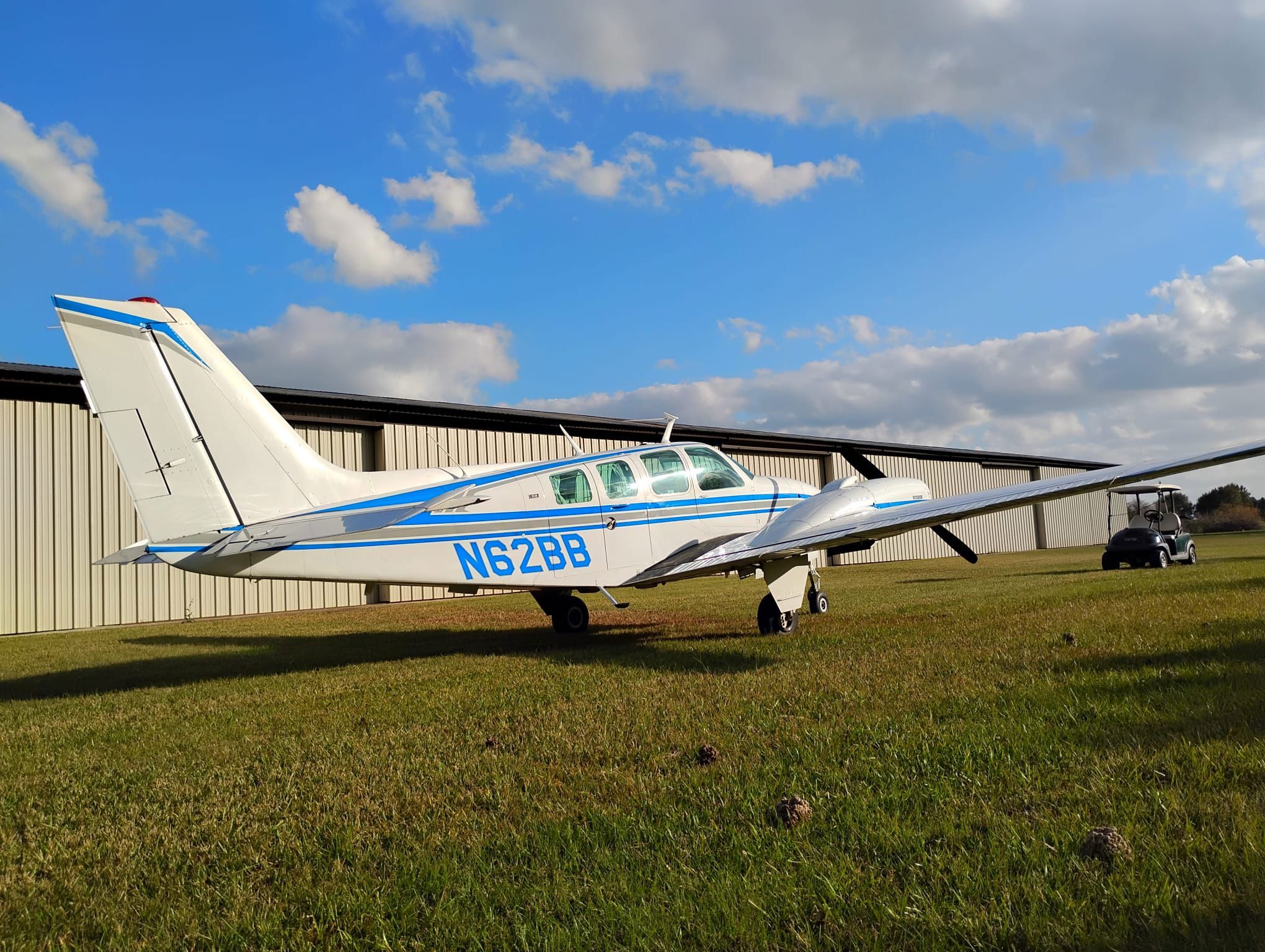 1973 Beechcraft Baron 58 - Exterior