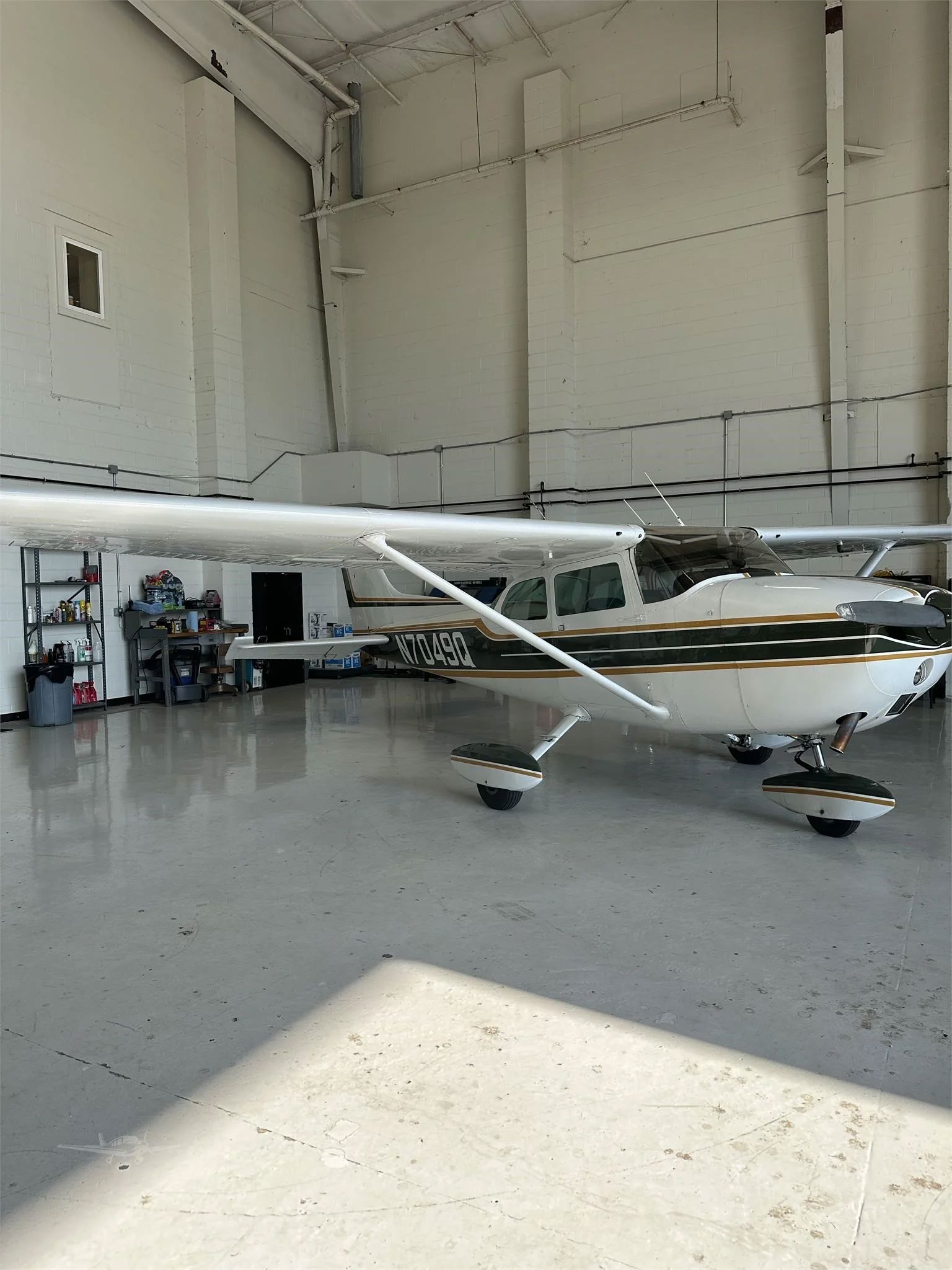 1972 Cessna 172L - Exterior