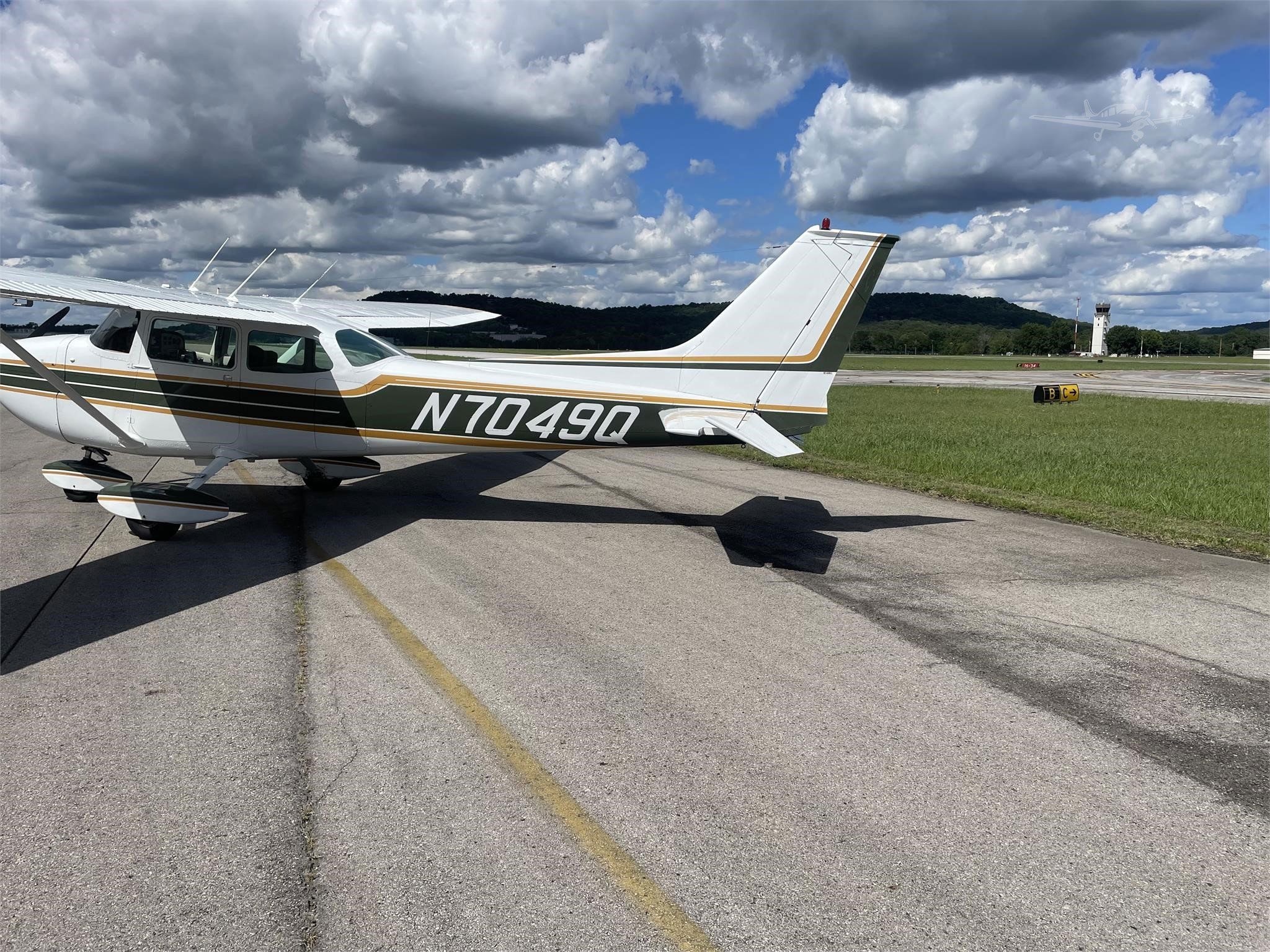 1972 Cessna 172L - Exterior