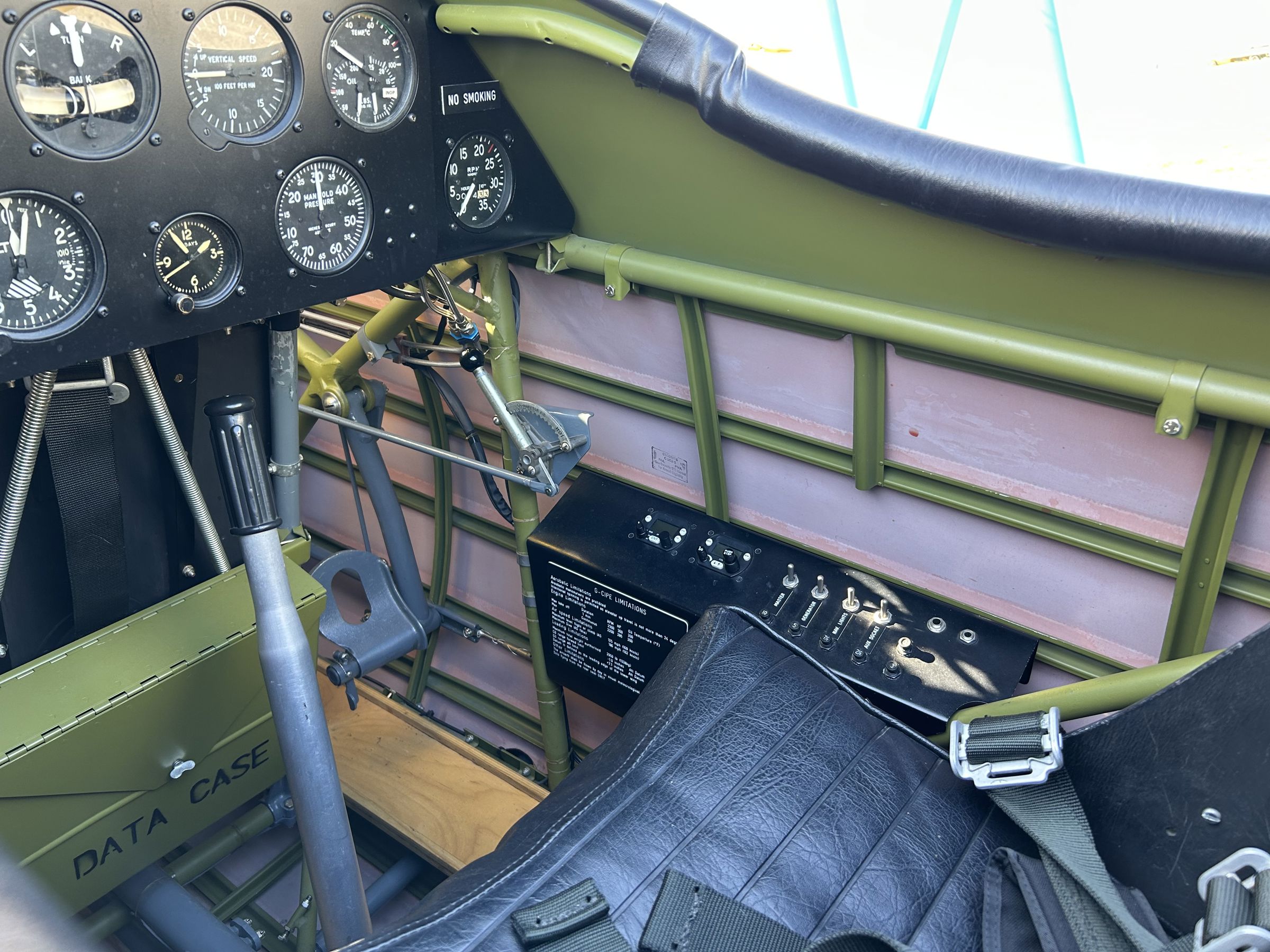 1941 Boeing Stearman A75L3 Kaydet - Interior