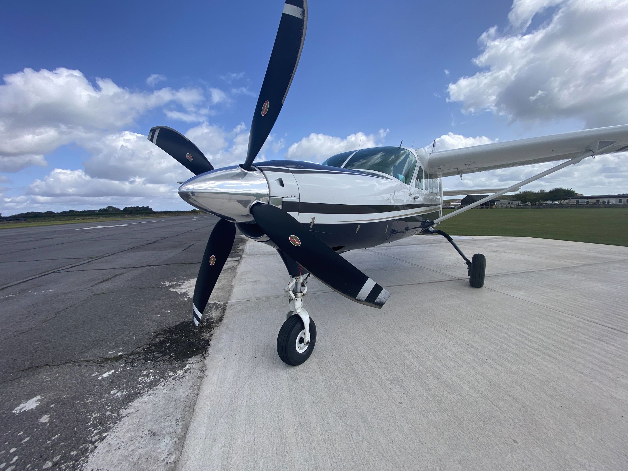 2002 Cessna 208 Supervan 900 - Exterior