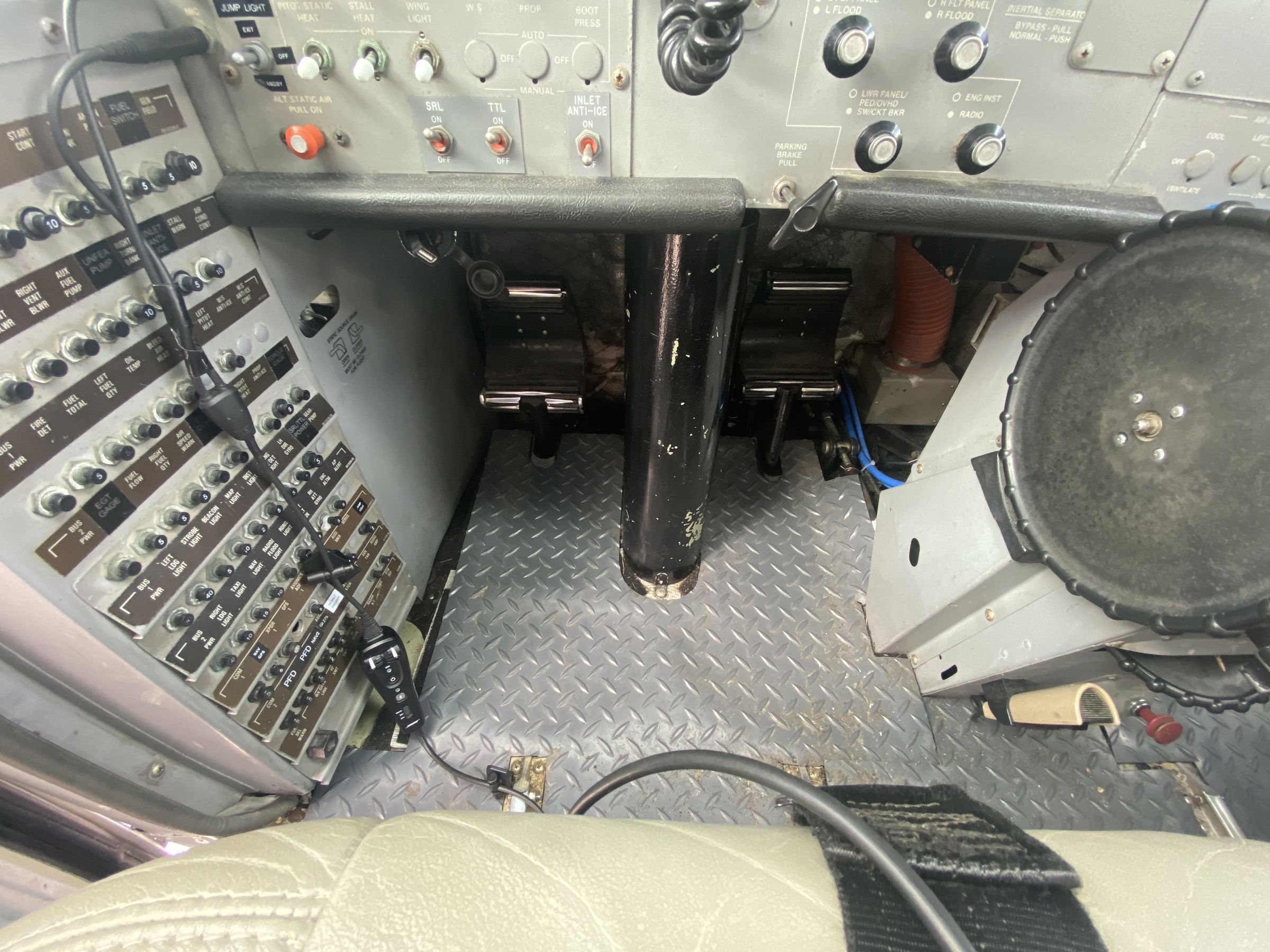 2002 Cessna 208 Supervan 900 - Interior