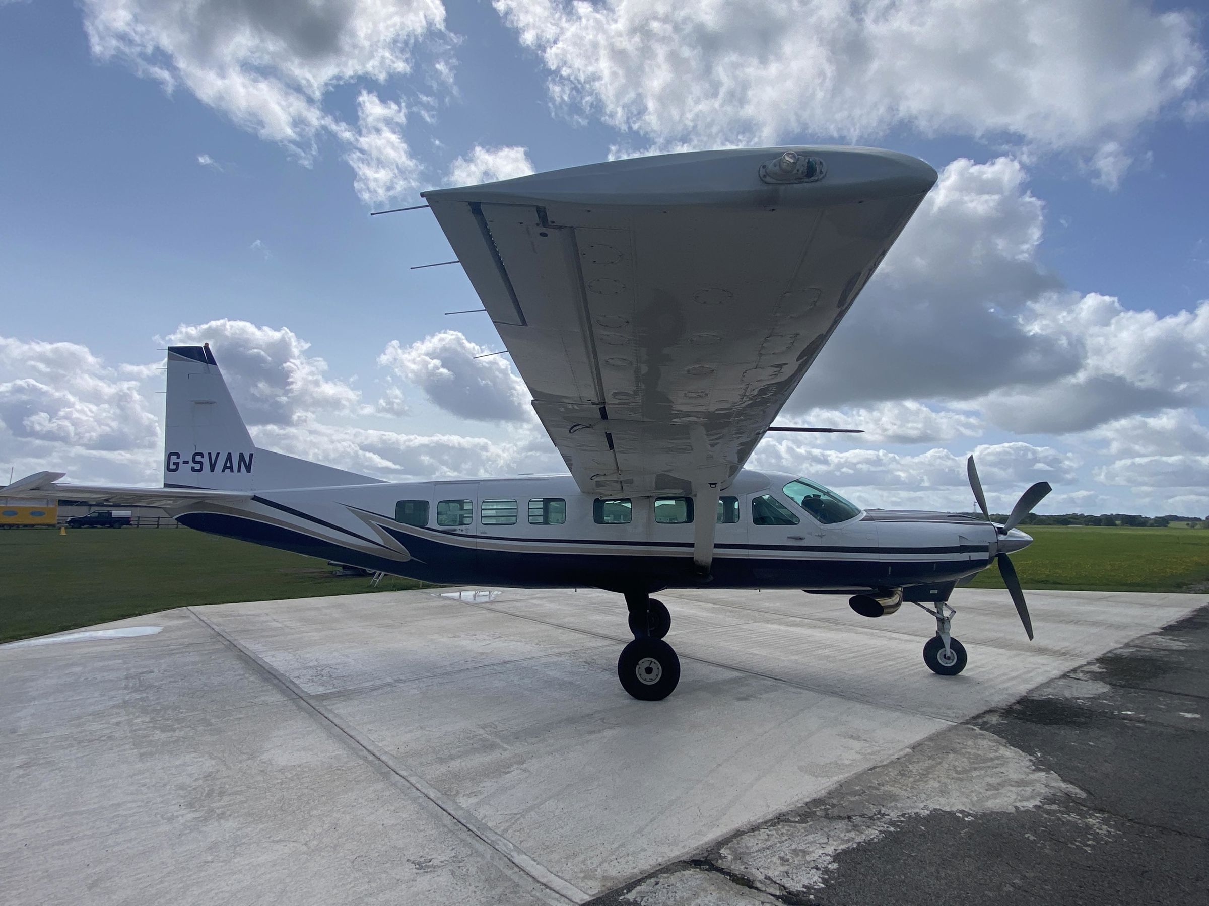 2002 Cessna 208 Supervan 900 - Exterior