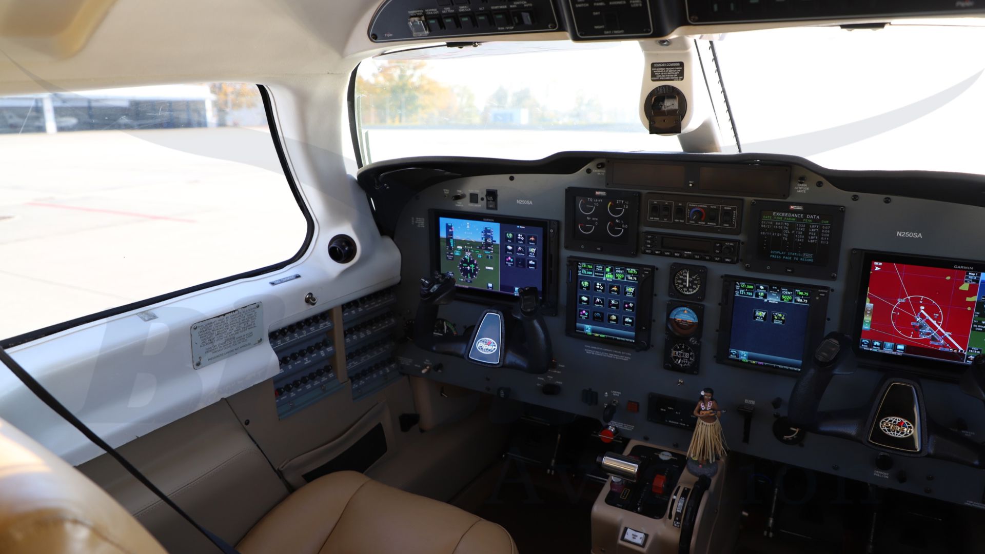 2000 Piper PA-46-500TP Malibu Meridian - Interior