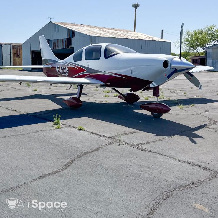 2006 Columbia 400 / LC41-550FG - Exterior