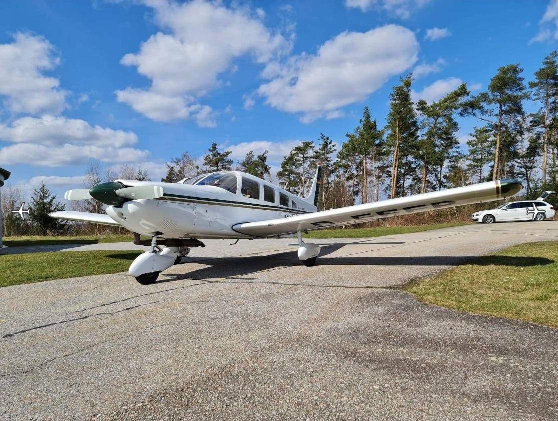 1973 Piper PA-32-300 Cherokee Six - Exterior