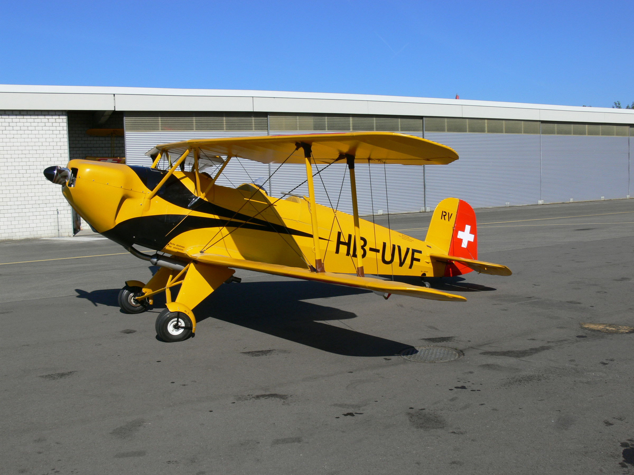 1939 Bücker Bü 131 Jungmann - Exterior