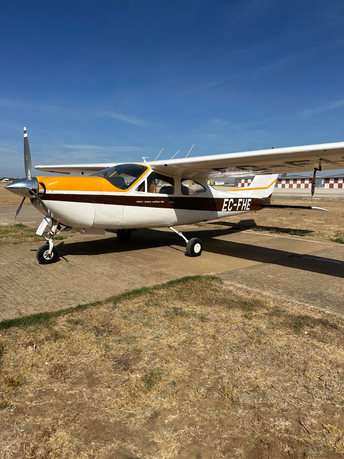 1976 Cessna 177RG Cardinal - Exterior