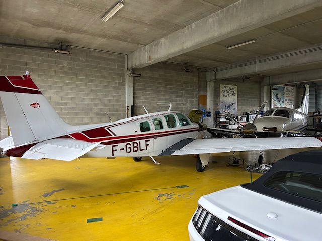 1979 Beechcraft 36 Bonanza - Exterior