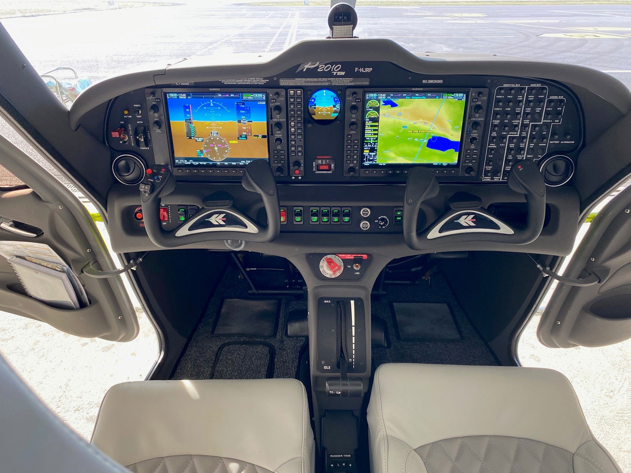 2024 Tecnam P2010 TDI - Interior