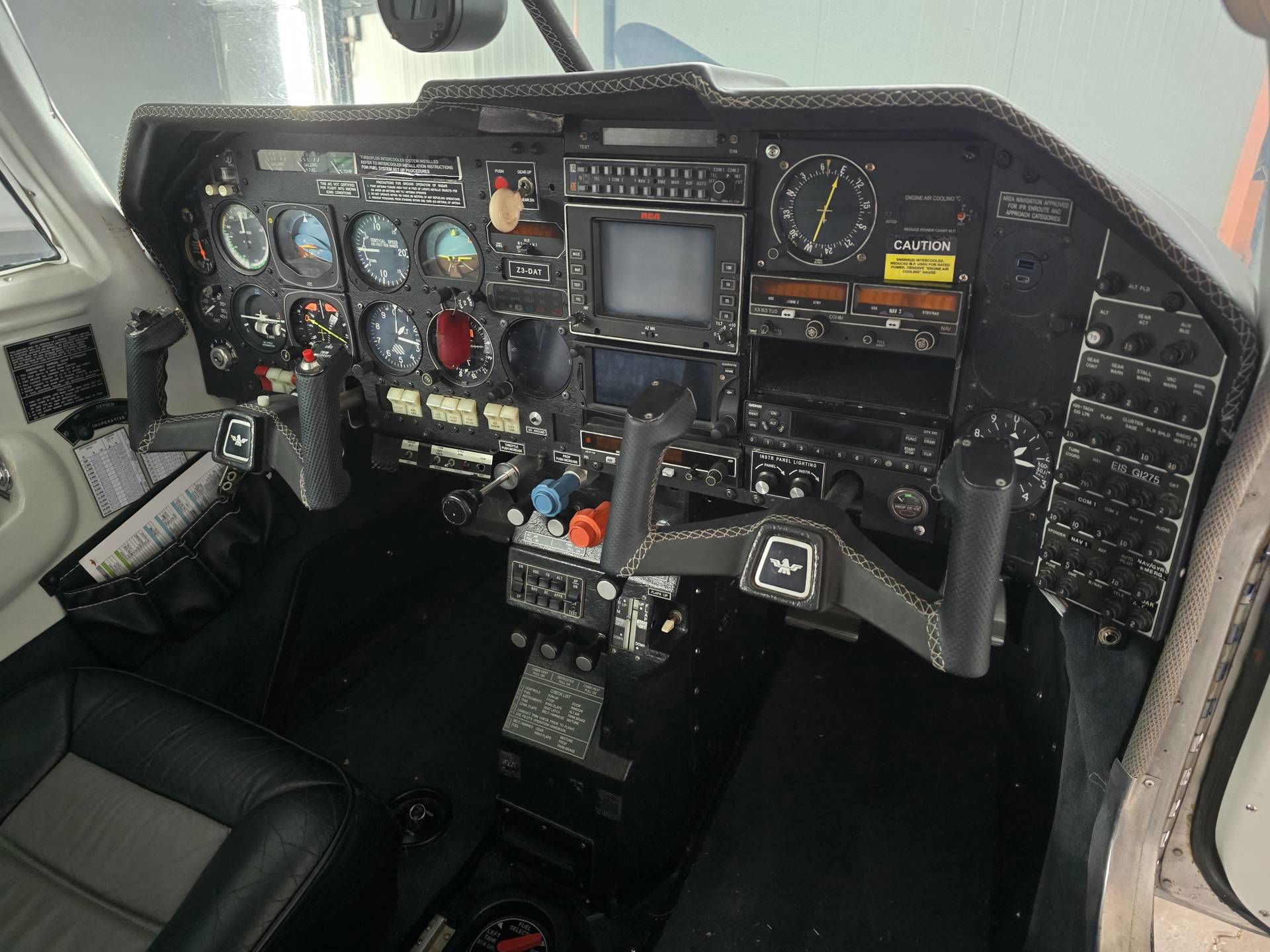 1981 Mooney M20K 231 - Interior
