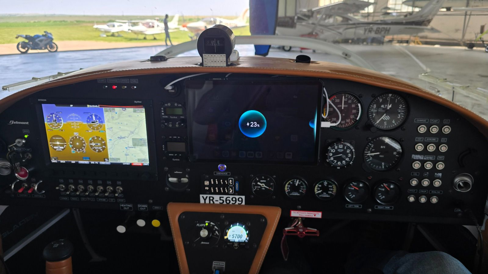 2022 Belmont Aero DW 200 - Interior