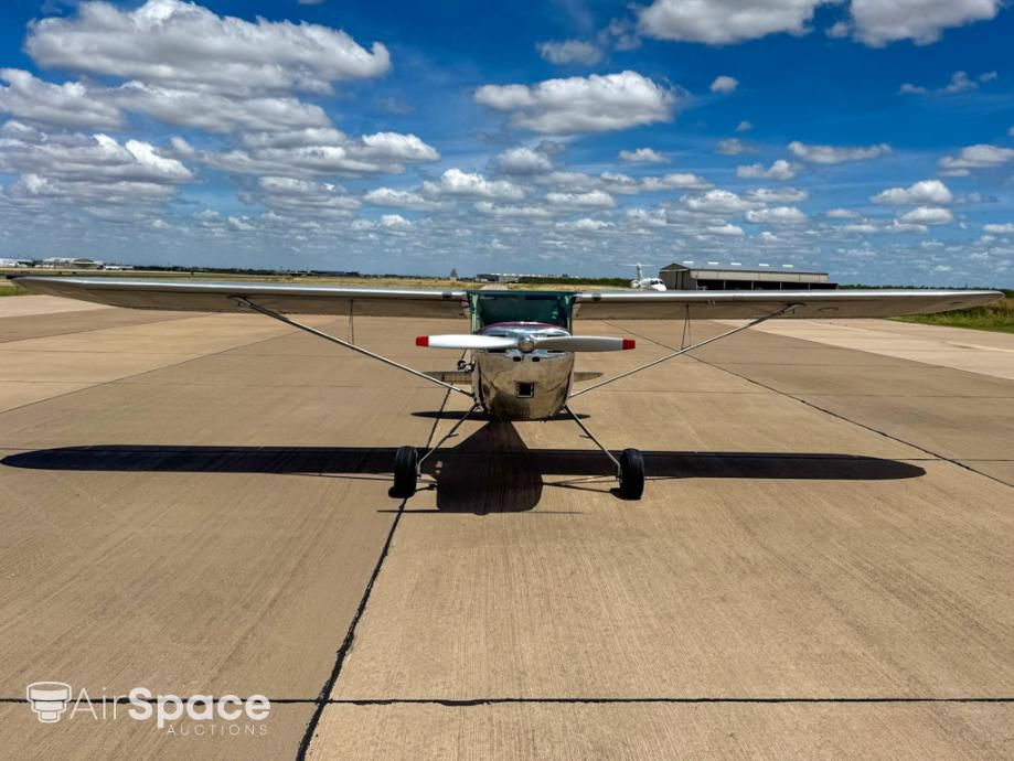 1946 Cessna 140 - Exterior