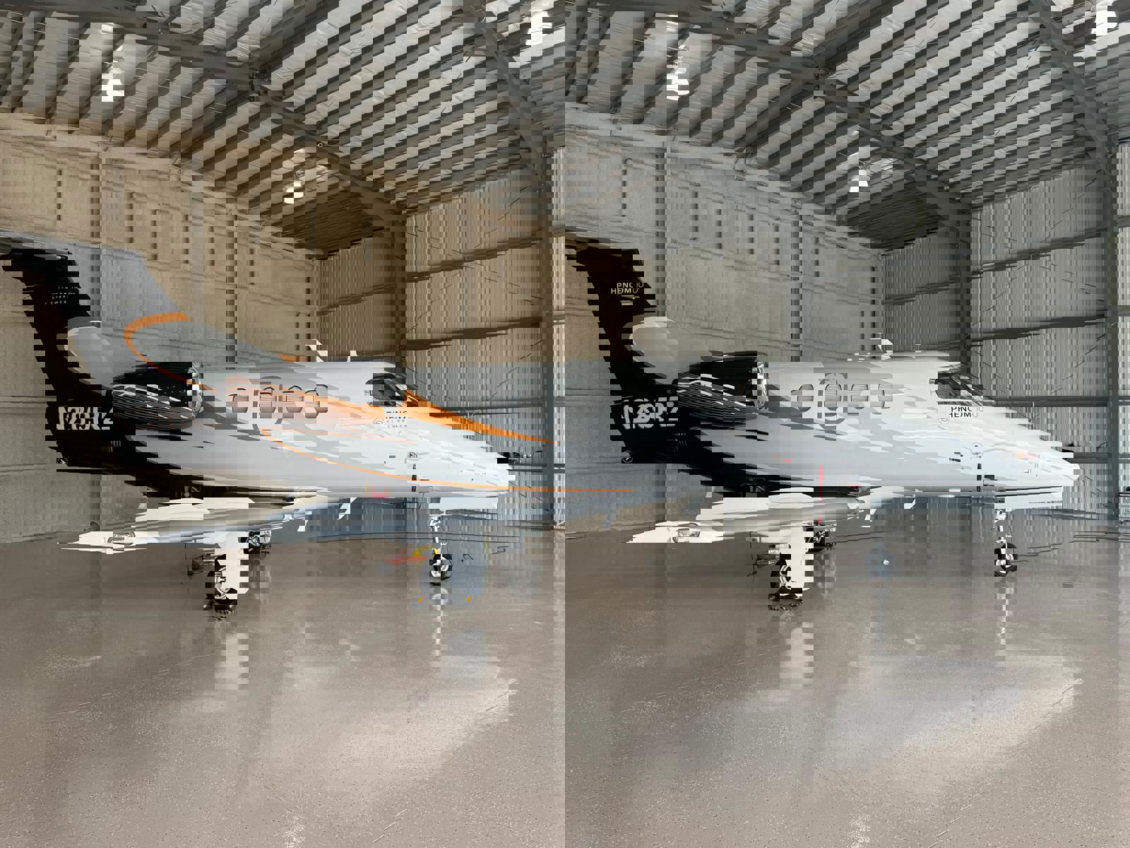 2013 Embraer Phenom 100 - Exterior