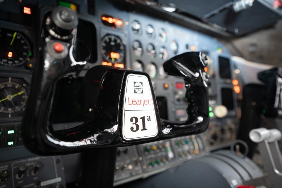 1994 Learjet 31A - Interior