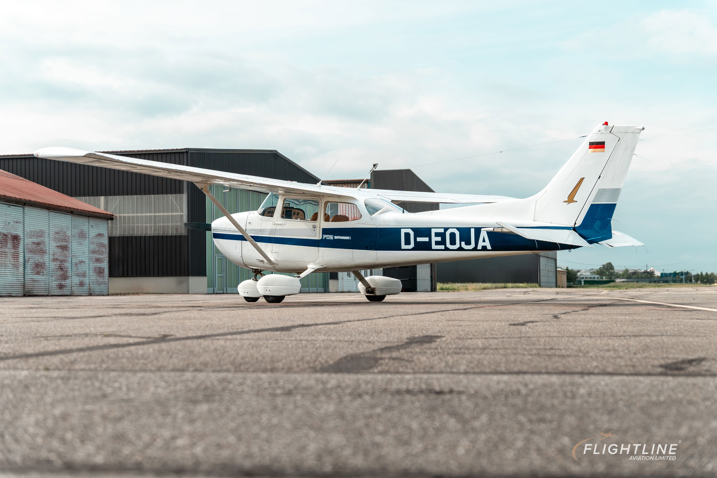 1977 Cessna (Reims) F172N - Exterior