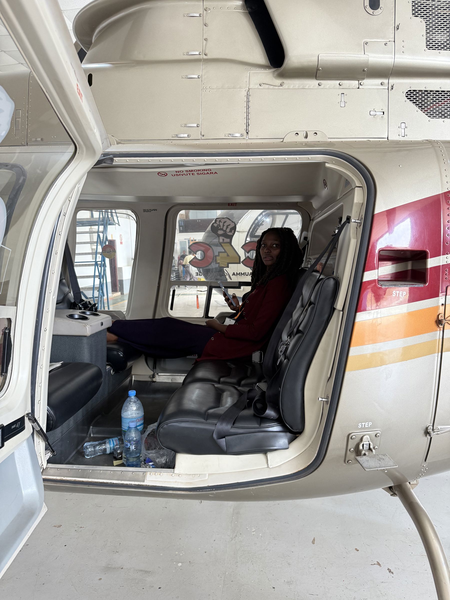 2009 Bell 407 - Interior