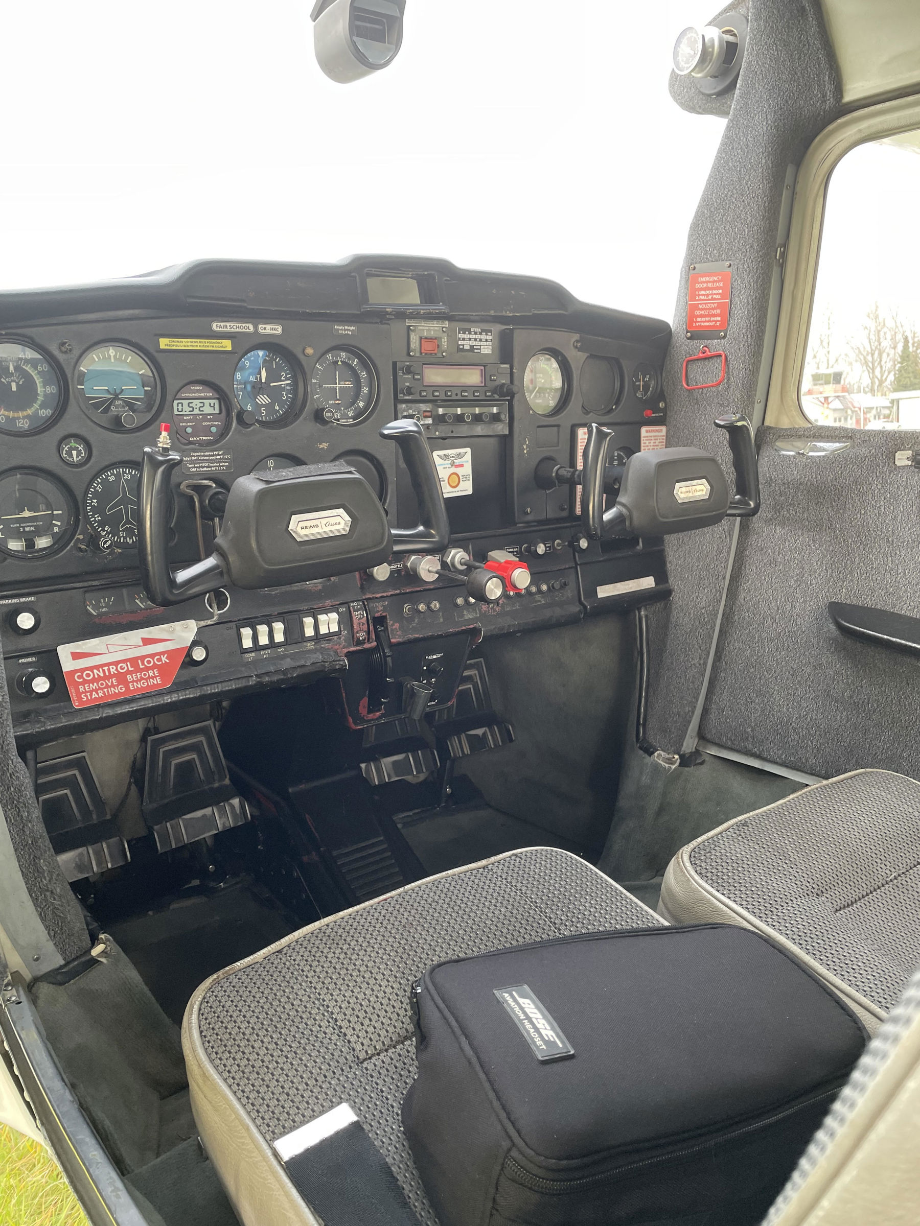 1977 Cessna (Reims) F150M - Interior