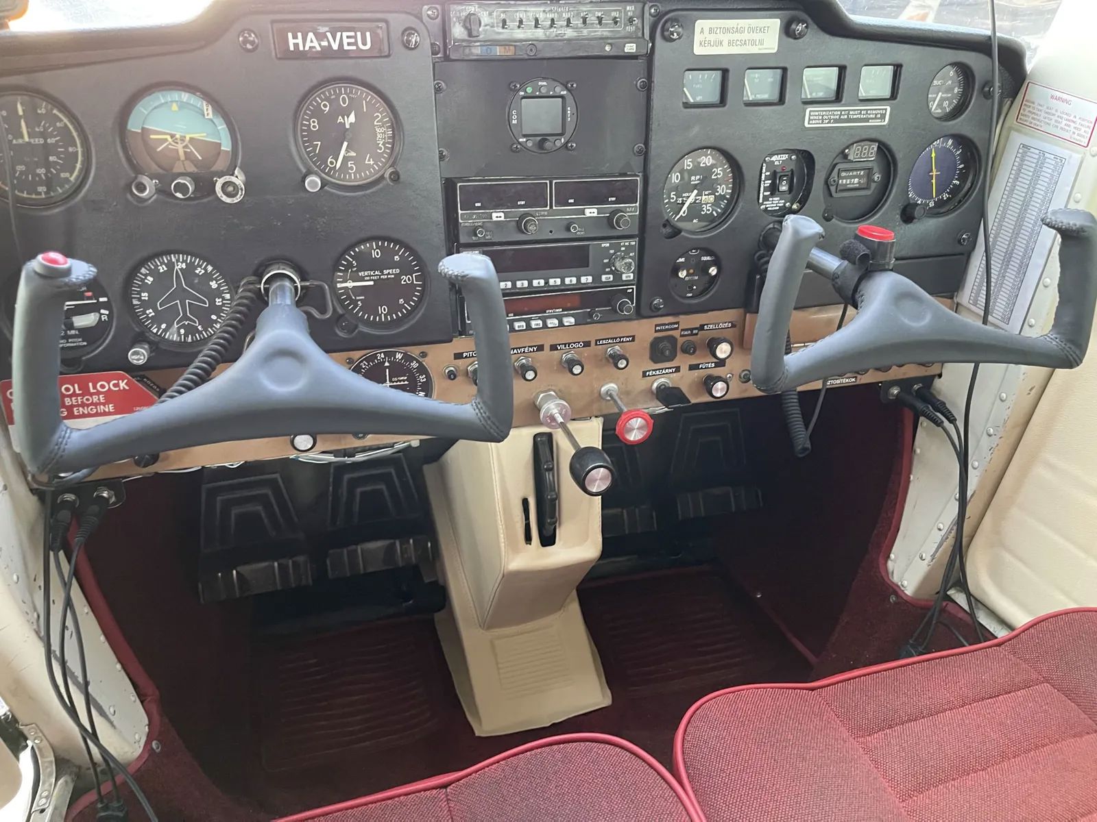 1978 Cessna 150H - Interior