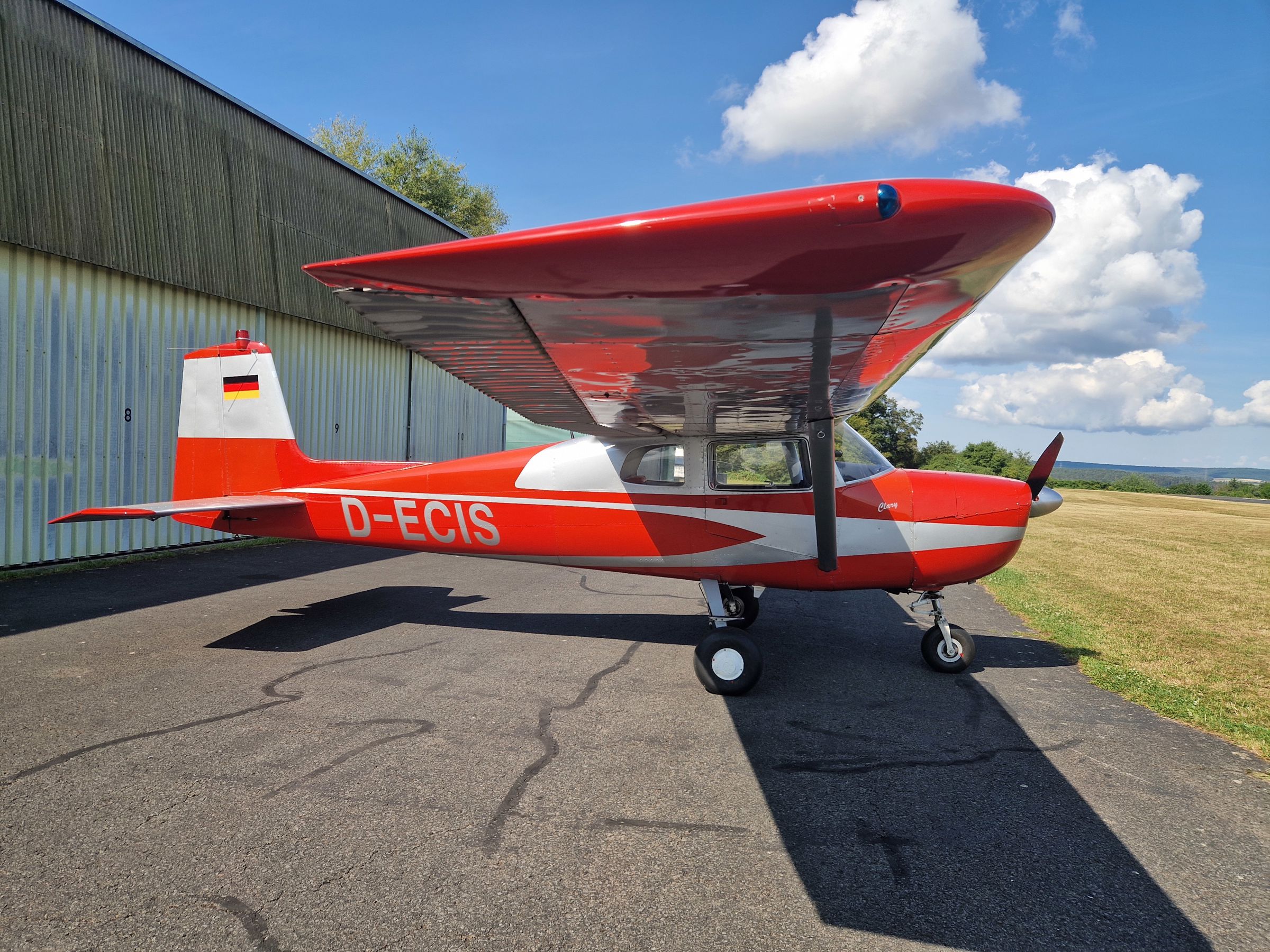 1962 Cessna 150B - Exterior