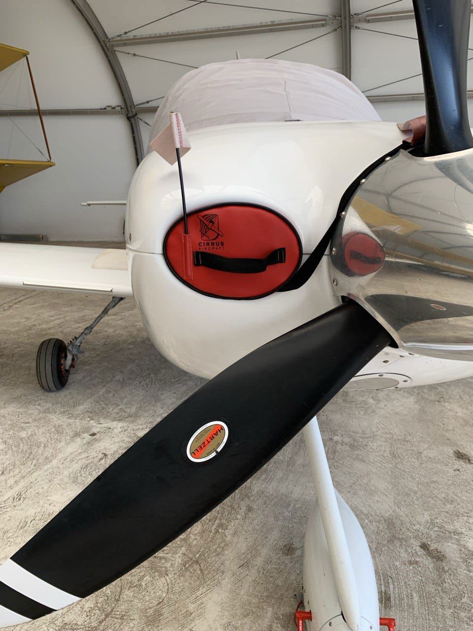 2005 Cirrus SR22 G2 - Exterior